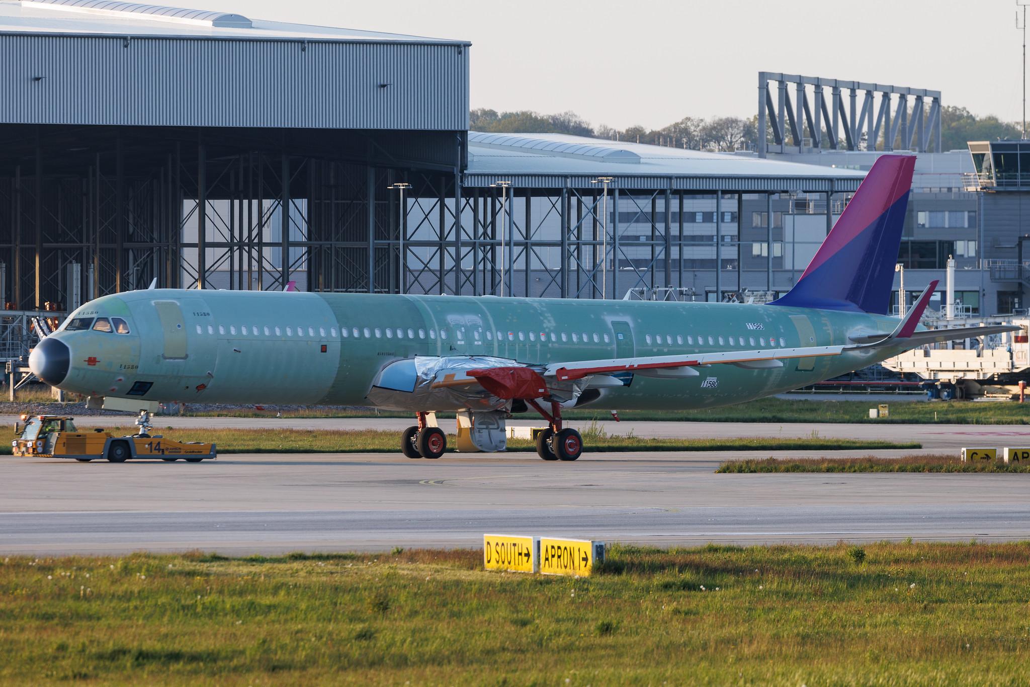 Hamburg Finkenwerder: Wizz Air Malta | Airbus A321-271NX A21N | D-AYAW | 9H- | MSN 11580