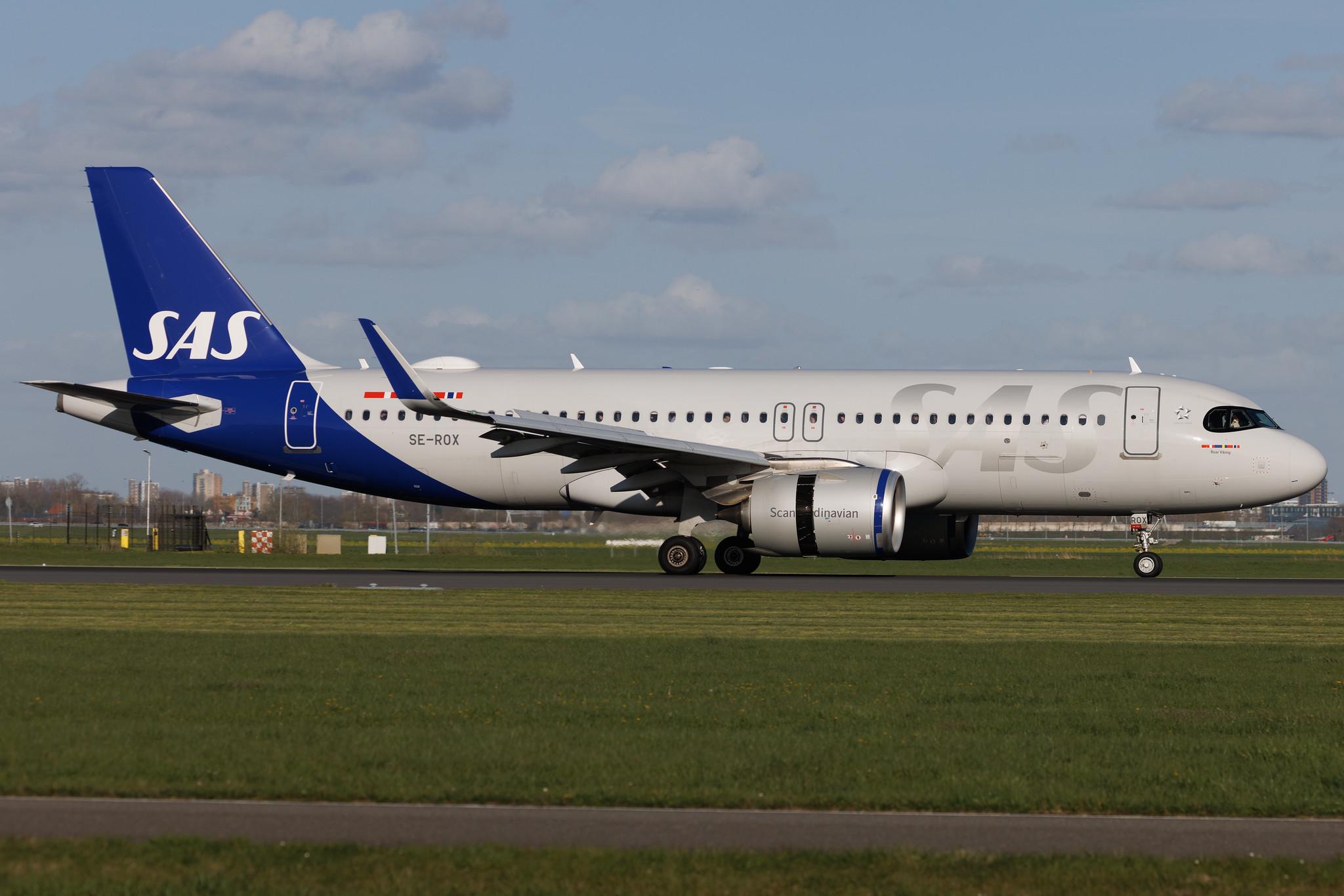 Amsterdam Schiphol: SAS (SK / SAS) | Airbus A320-251N A20N | SE-ROX | MSN 9330