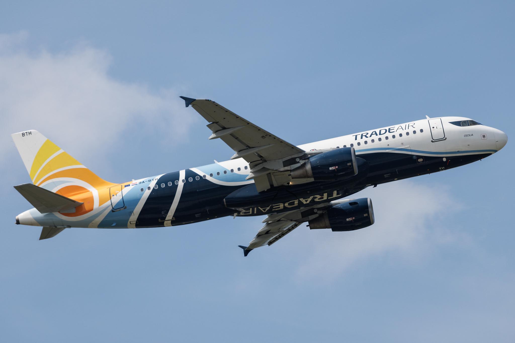 Hamburg Airport: Trade Air (C3 / TDR) | Airbus A320-214 A320 | 9A-BTH | MSN 1454