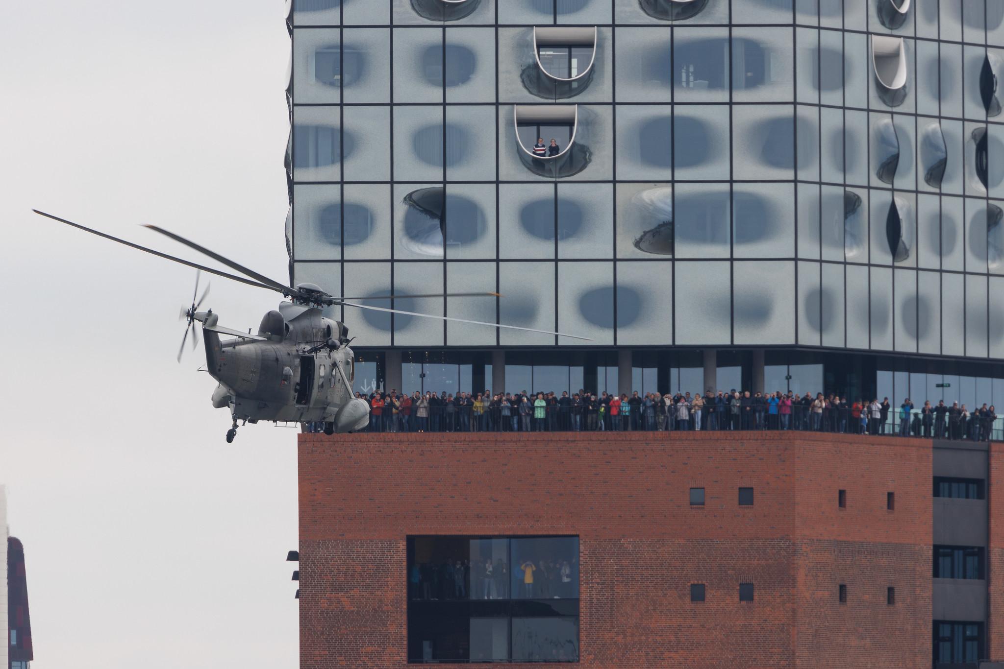 SOS Joint Rescue Operation: German Navy (/ GNY) | Westland Sea King Mk.41 | 89-61 | MSN WA830