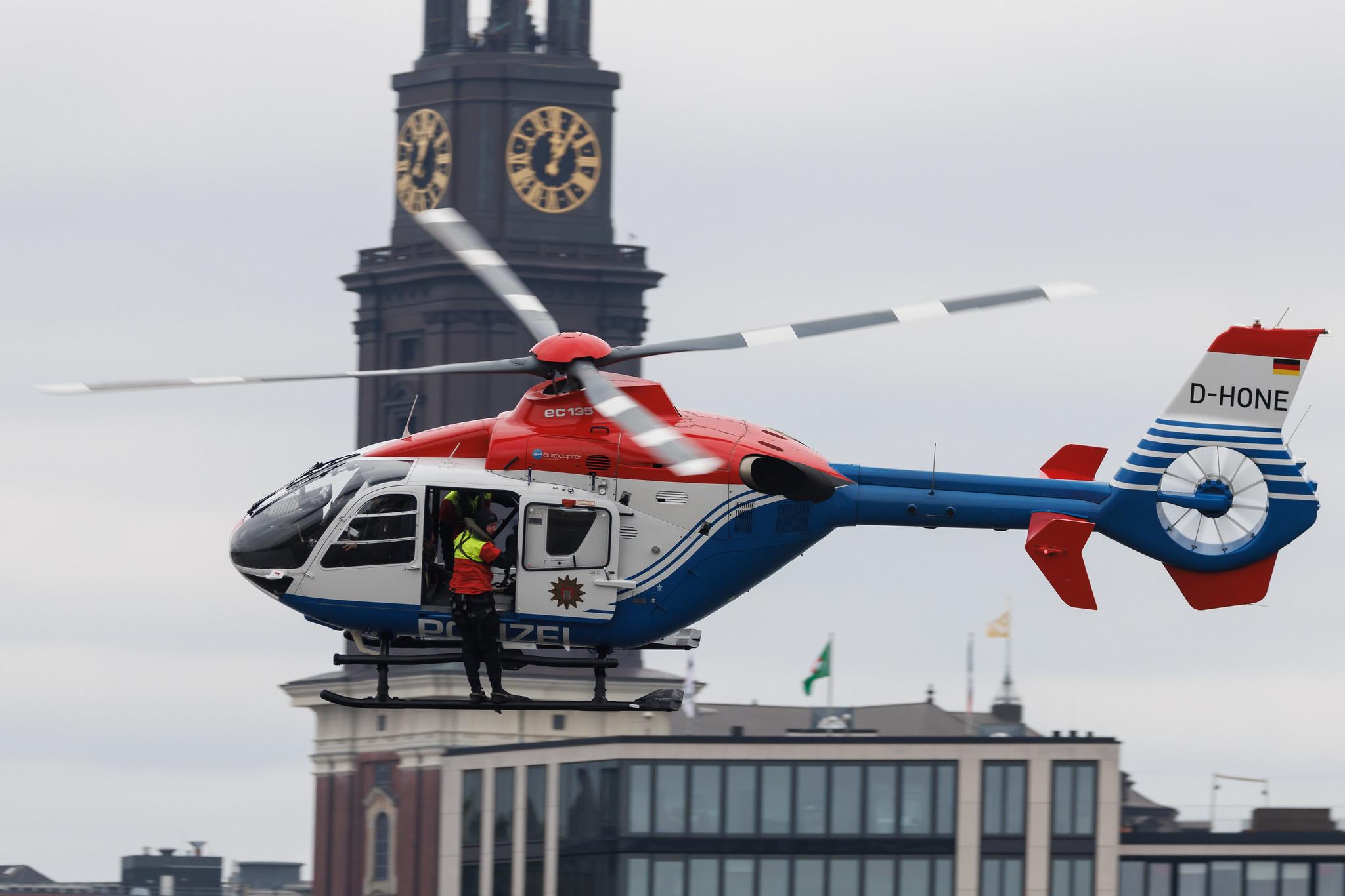 SOS Joint Rescue Operation: Polizei Hamburg | Airbus Helicopters H135 EC35 | D-HONE | MSN 0338