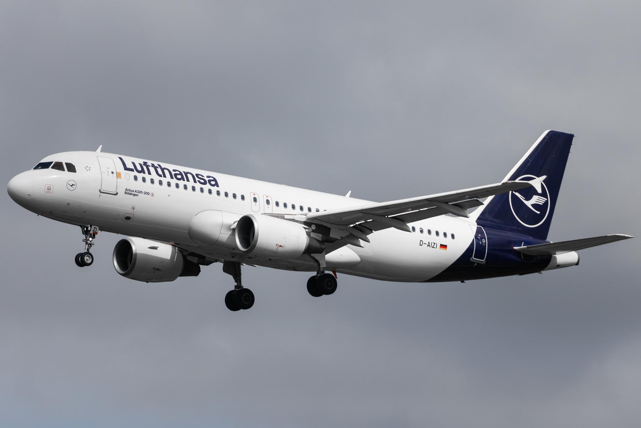 Amsterdam Schiphol: Lufthansa (LH / DLH) | Airbus A320-214 A320 | D-AIZI | MSN 4398