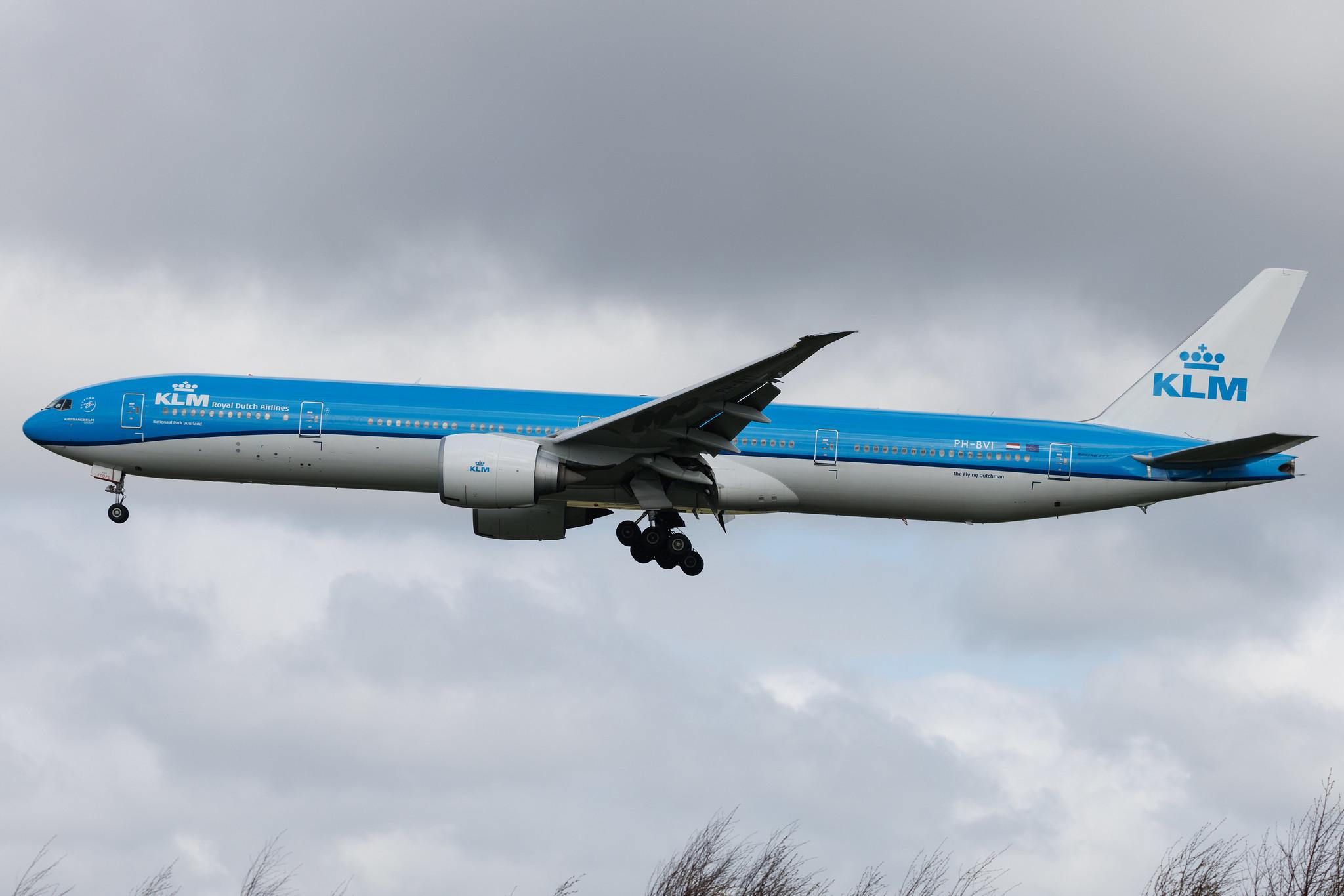 Amsterdam Schiphol: KLM (KL / KLM) | Boeing 777-306(ER) B77W | PH-BVI | MSN 35947