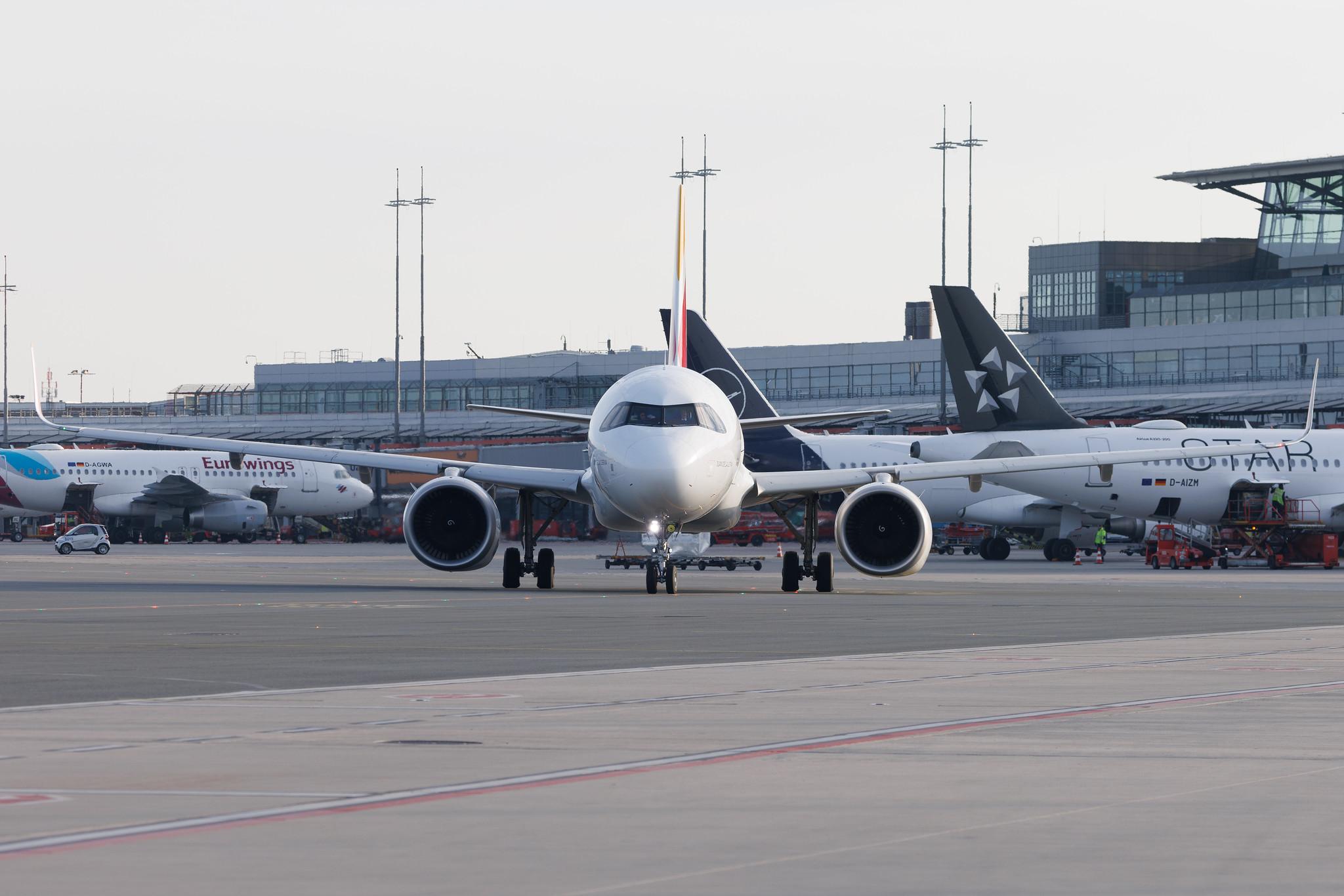 Hamburg Airport: Iberia (IB / IBE) | Airbus A320-251N A20N | EC-NTI | MSN 10706