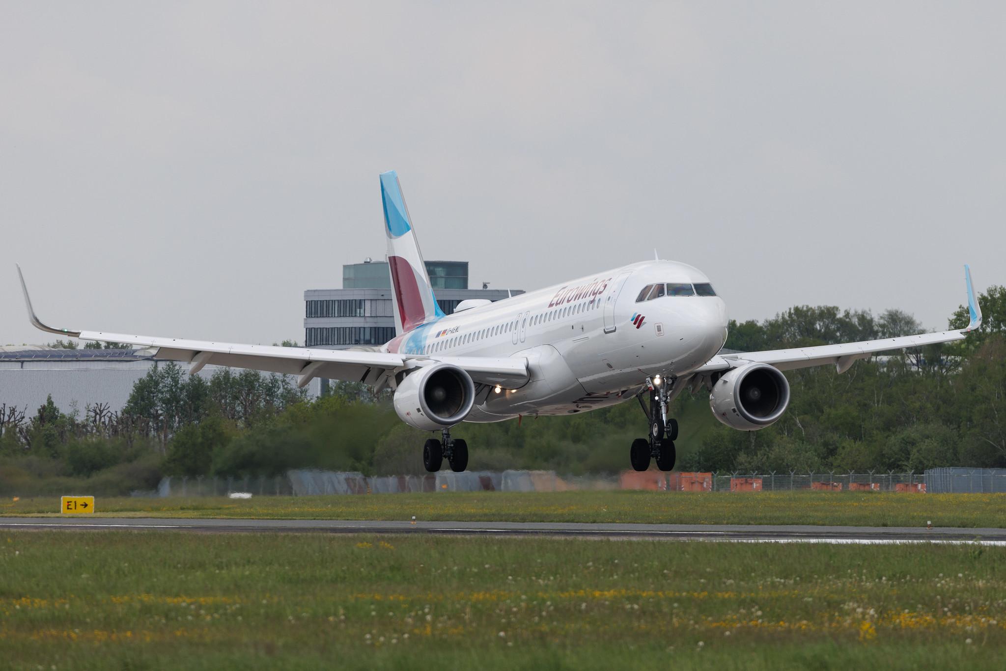Hamburg Airport: Eurowings (EW / EWG) | Airbus A320-214 A320 | D-AEWL | MSN 7263