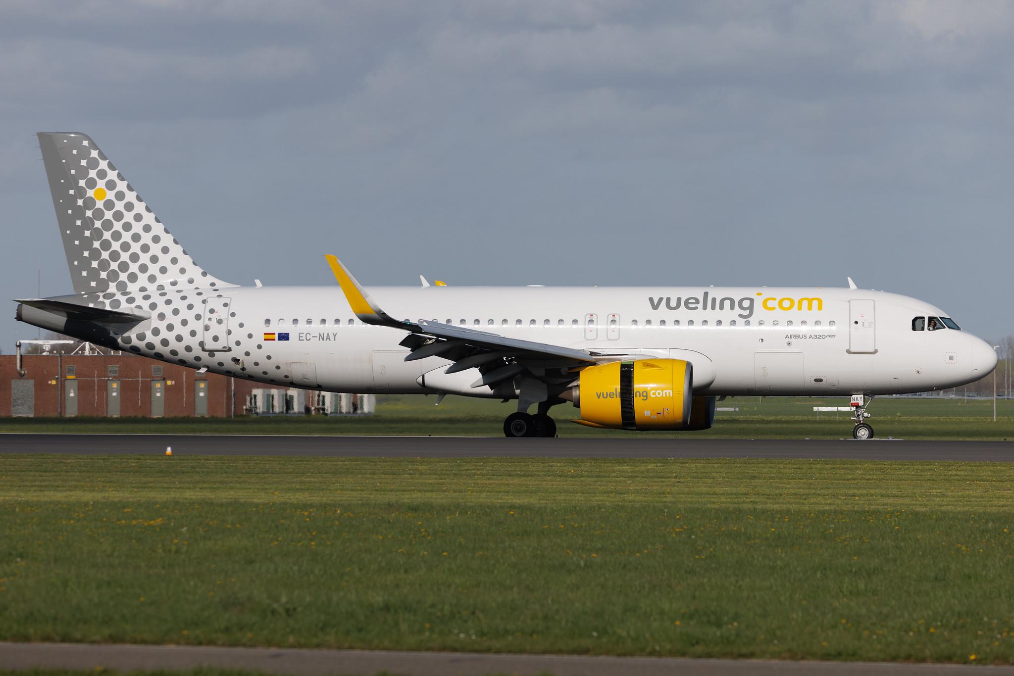 Amsterdam Schiphol: Vueling (VY / VLG) | Airbus A320-271N A20N | EC-NAY | MSN 8601