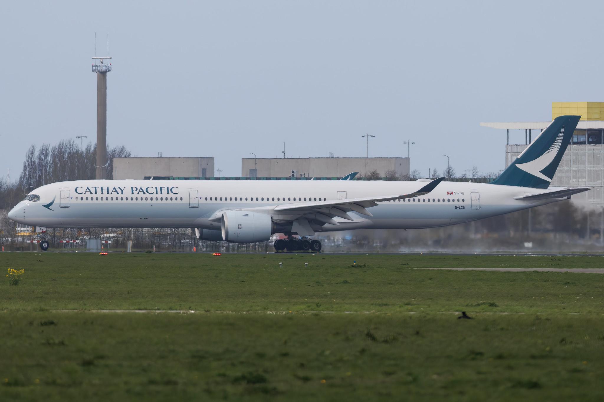 Amsterdam Schiphol: Cathay Pacific (CX / CPA) | Airbus A350-1041 A35K | B-LXR | MSN 584