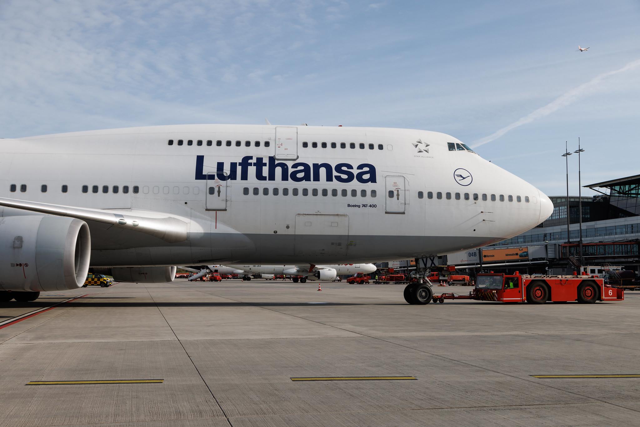 Hamburg Airport: Lufthansa (LH / DLH) | Boeing 747-430 B744 | D-ABVX | MSN 29868