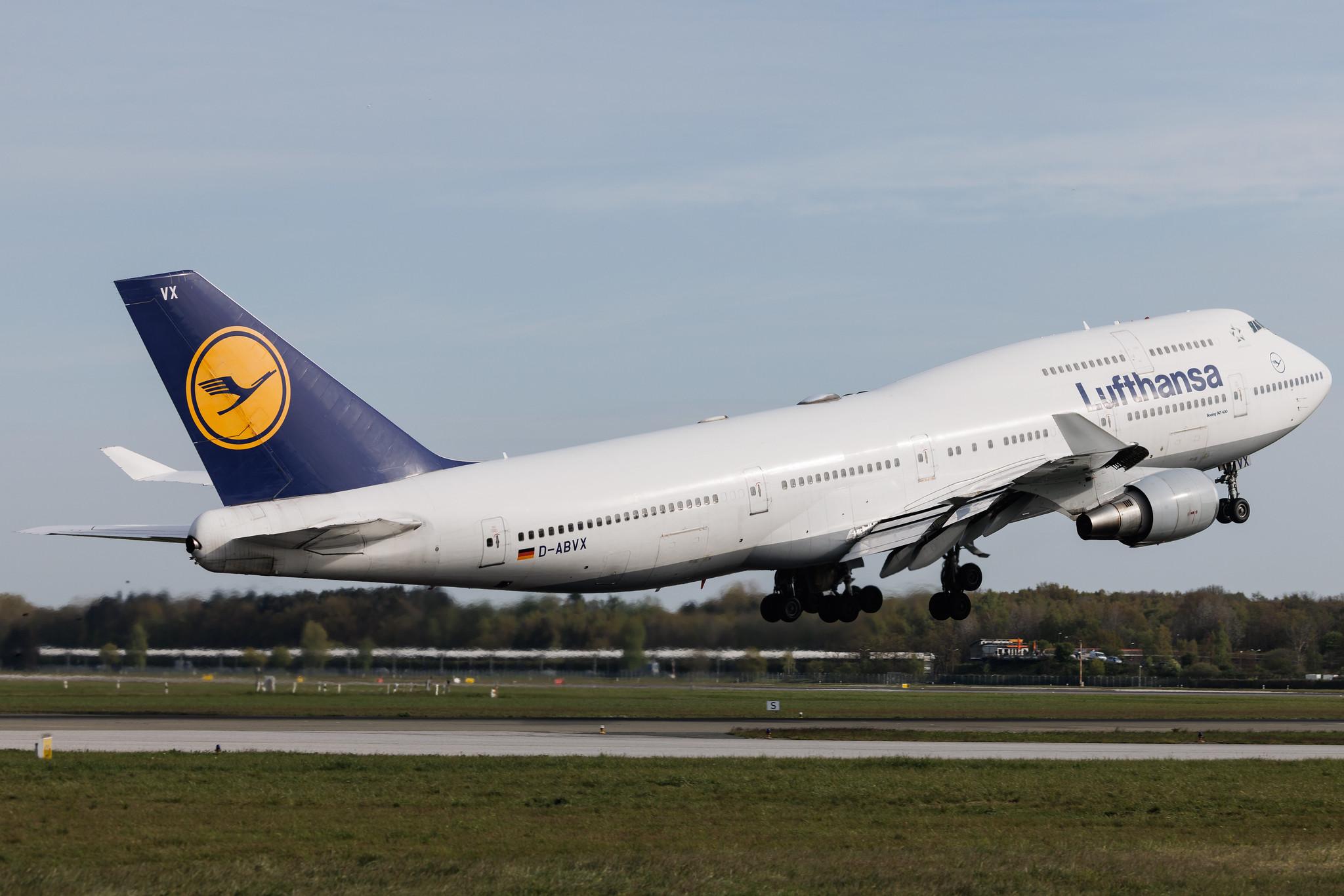 Hamburg Airport: Lufthansa (LH / DLH) | Boeing 747-430 B744 | D-ABVX | MSN 29868