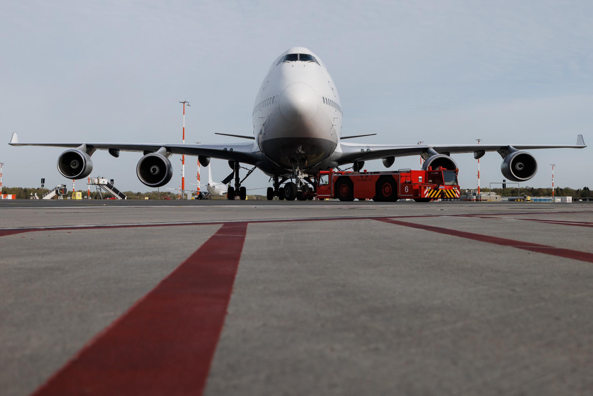 Hamburg Airport: Lufthansa (LH / DLH) | Boeing 747-430 B744 | D-ABVX | MSN 29868