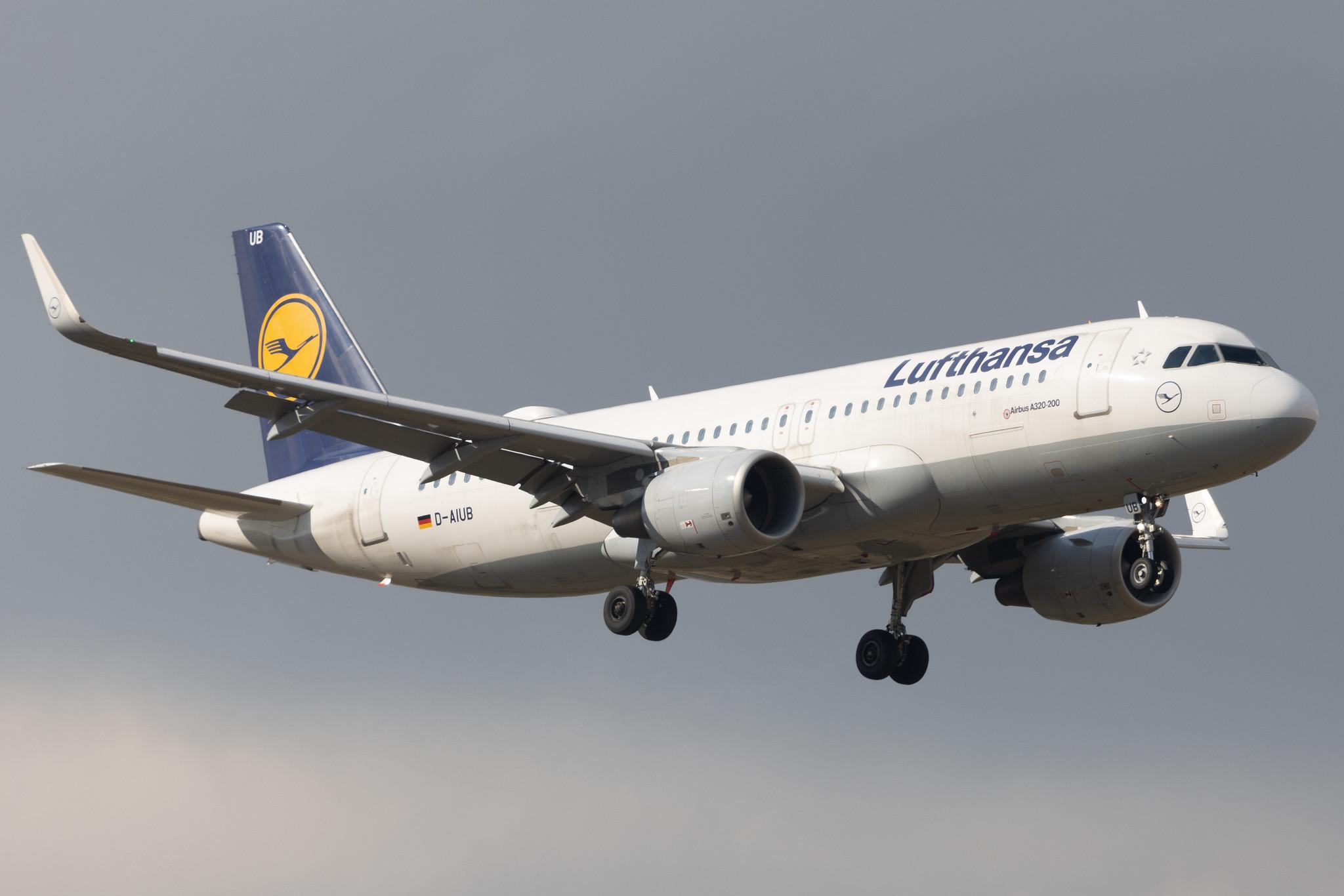 Flughafen Berlin Brandenburg: Lufthansa (LH / DLH) | Airbus A320-214 A320 | D-AIUB | MSN 5972