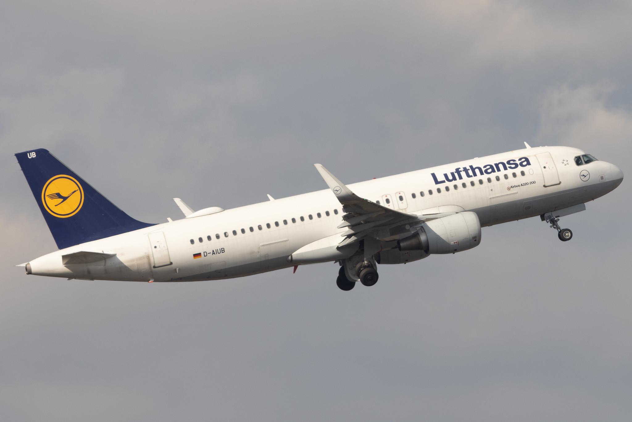 Flughafen Berlin Brandenburg: Lufthansa (LH / DLH) | Airbus A320-214 A320 | D-AIUB | MSN 5972