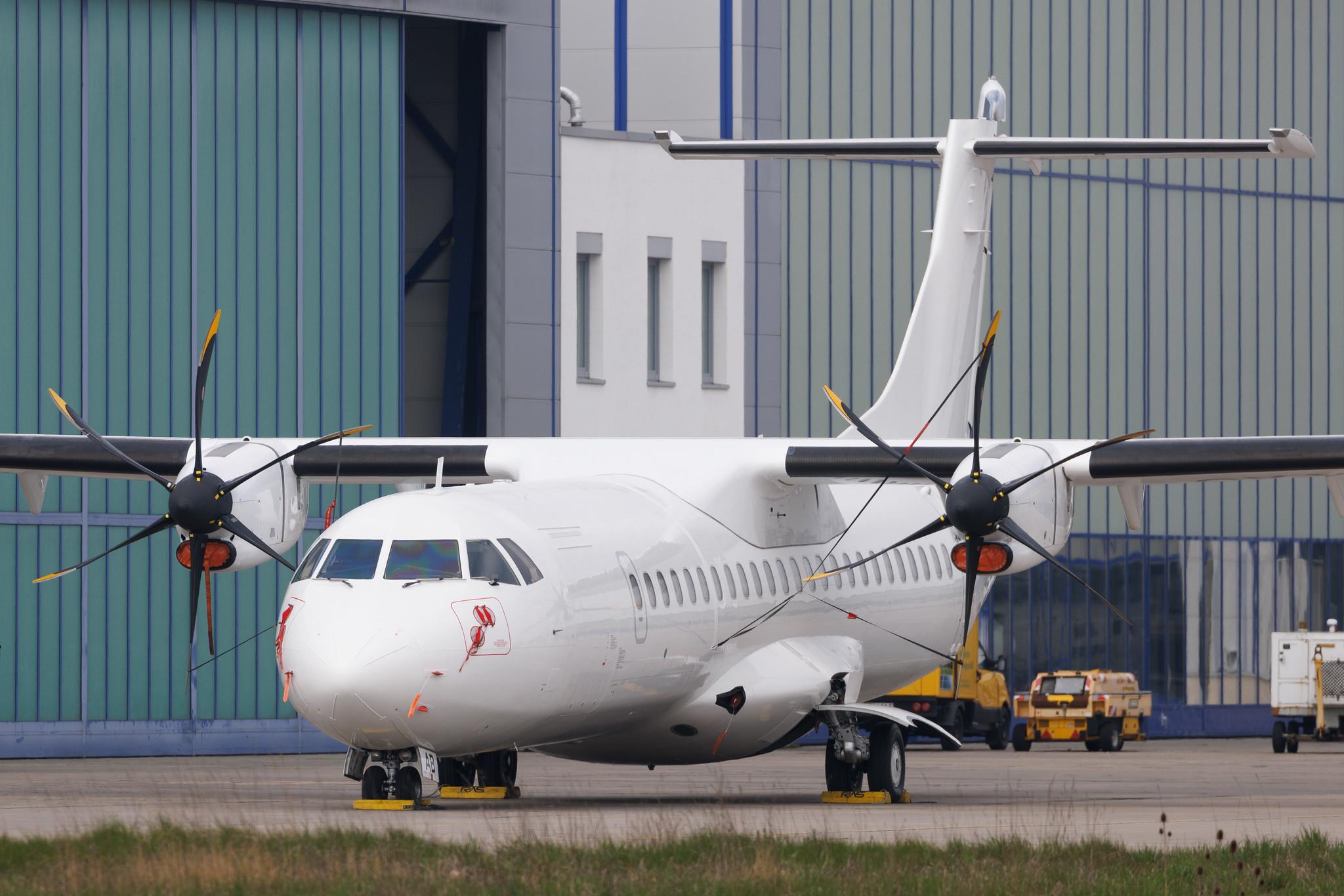 Verkehrslandeplatz Mönchengladbach: Poste Air Cargo (M4 / MSA) | ATR 72-500 AT75 | OY-YAB | MSN 0588