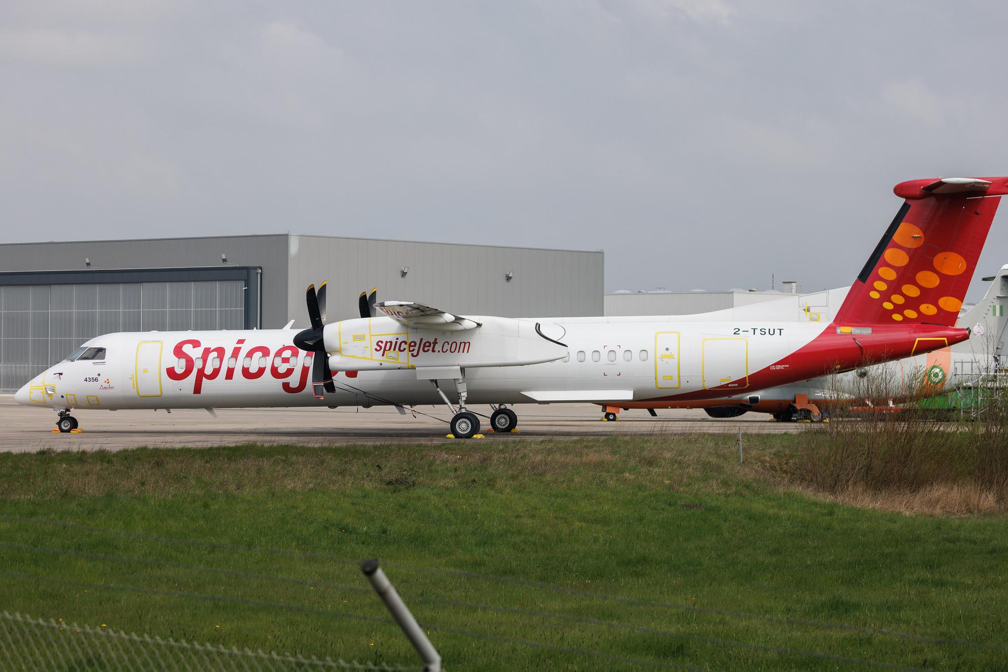 Verkehrslandeplatz Mönchengladbach: SpiceJet (SG / SEJ) | De Havilland Canada Dash 8-400 DH8D | 2-TSUT | MSN 4356