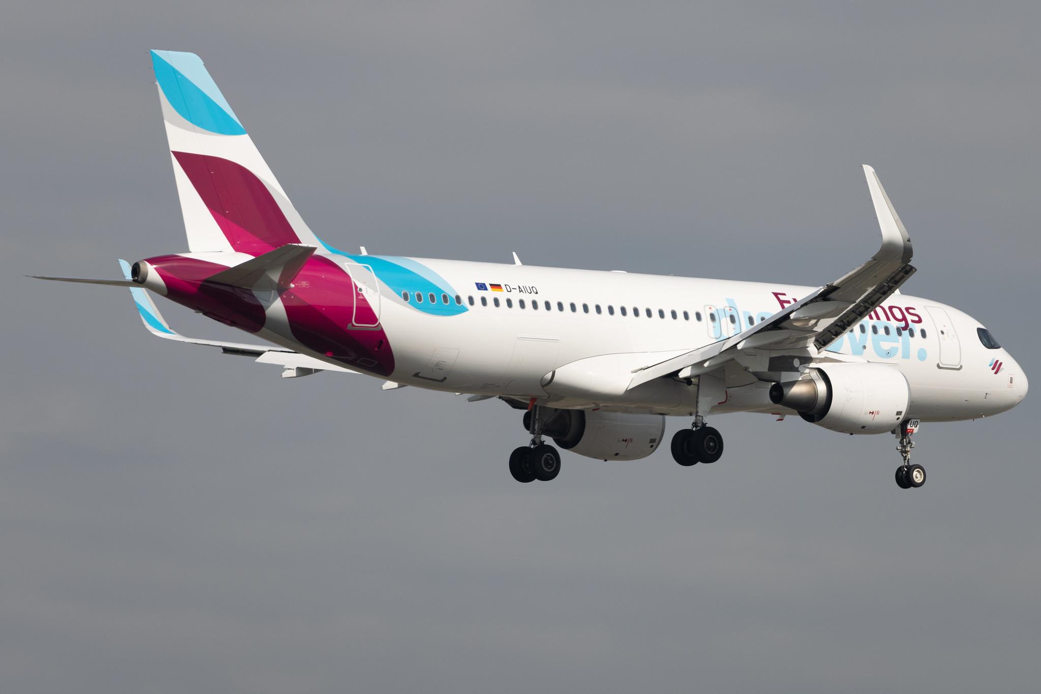 Frankfurt Airport: Eurowings Discover (4Y / OCN) |  Airbus A320-214 A320 | D-AIUQ | MSN 6947