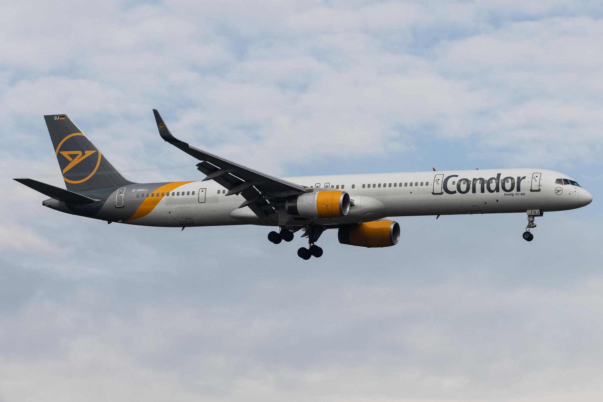 Frankfurt Airport: Condor (DE / CFG) | Boeing 757-330 B753 | D-ABOJ | MSN 29019