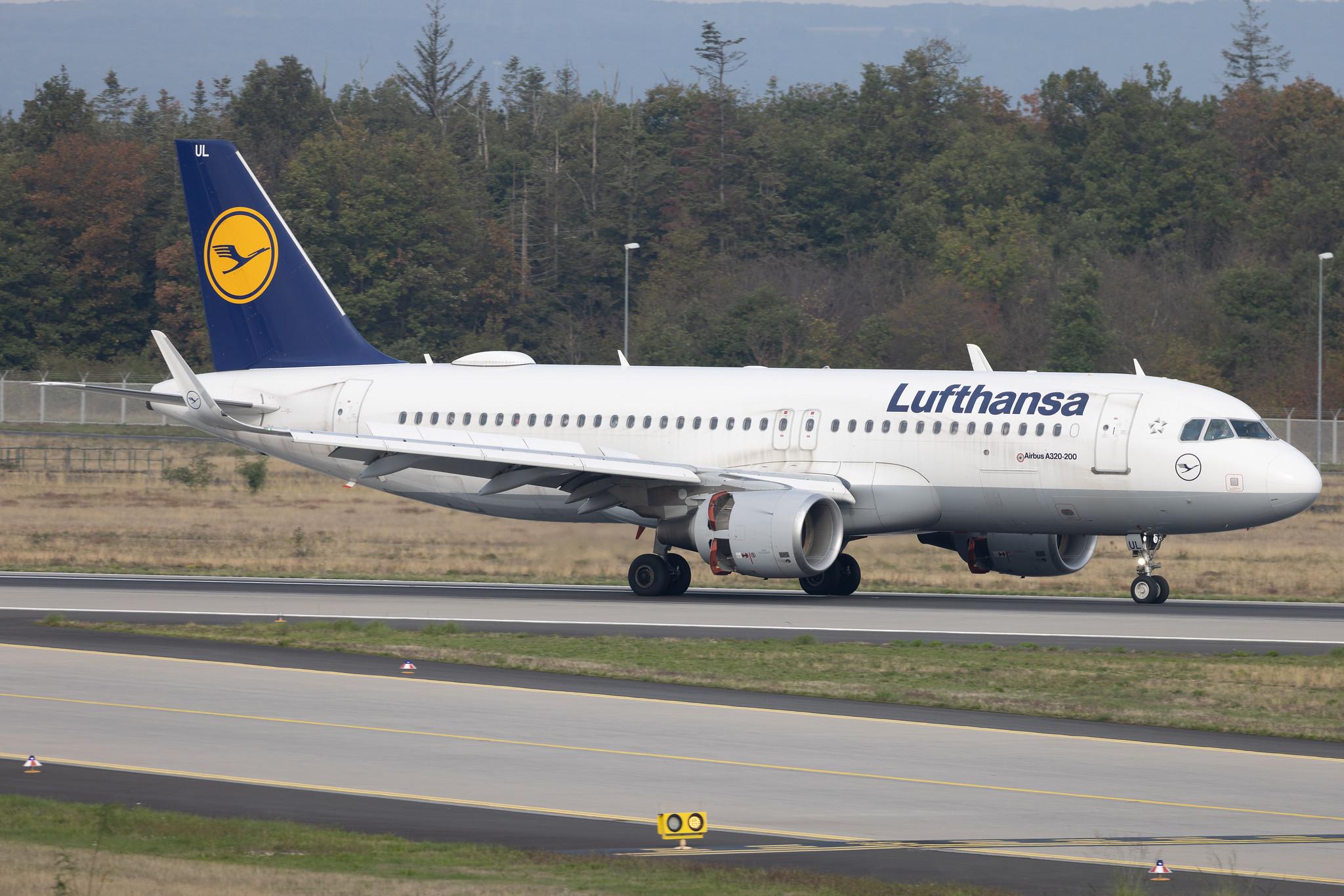 Frankfurt Airport: Lufthansa (LH / DLH) | Airbus A320-214 A320 | D-AIUL | MSN 6521