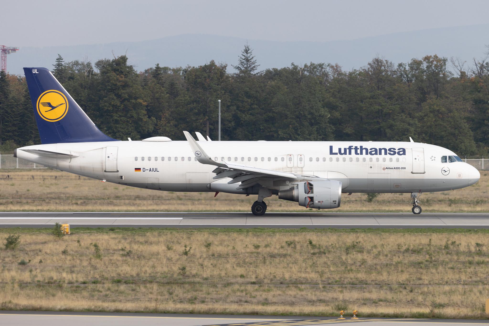 Frankfurt Airport: Lufthansa (LH / DLH) | Airbus A320-214 A320 | D-AIUL | MSN 6521