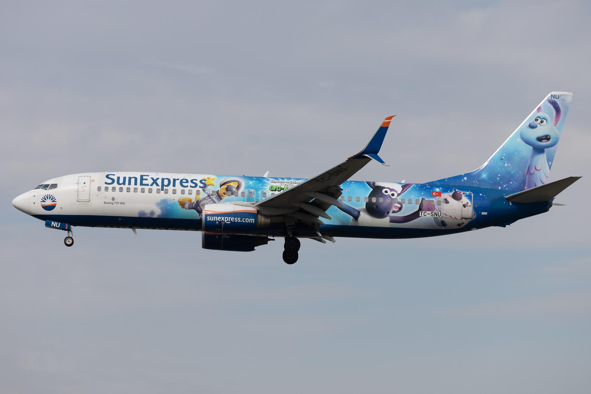 Frankfurt Airport: SunExpress (XQ / SXS) | Livery: Shaun das Schaf - UFO-Alarm Livery | Boeing 737-8HC B738 | TC-SNU | MSN 40756