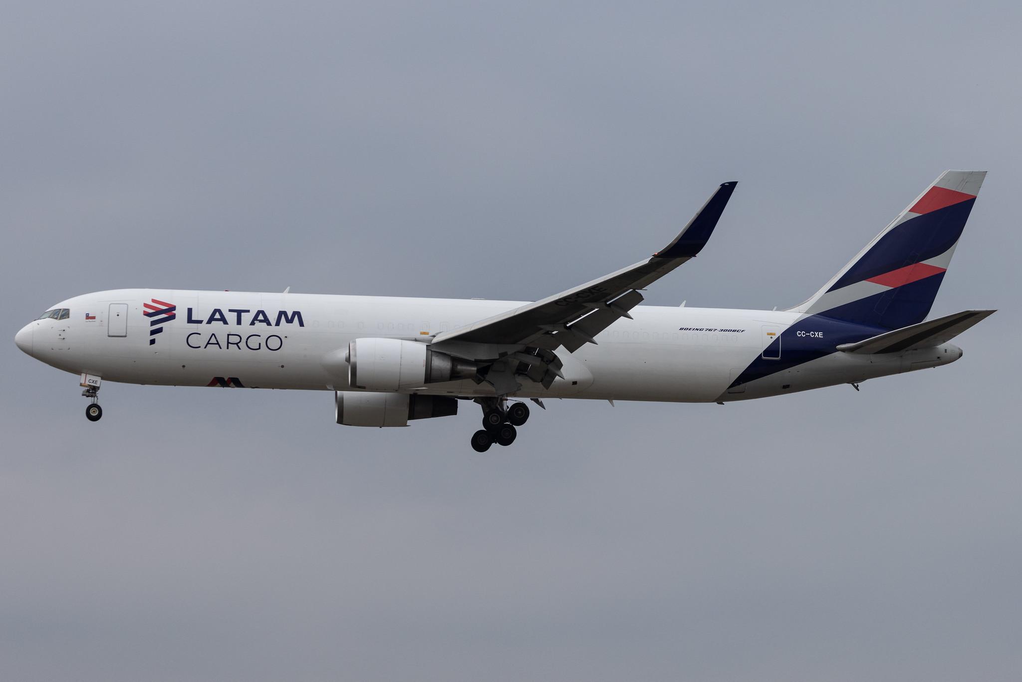 Frankfurt Airport: LATAM Cargo (UC / LCO) | Operator: LATAM Cargo Colombia | Boeing 767-316(ER)(BCF) B763 | CC-CXE | MSN 35696