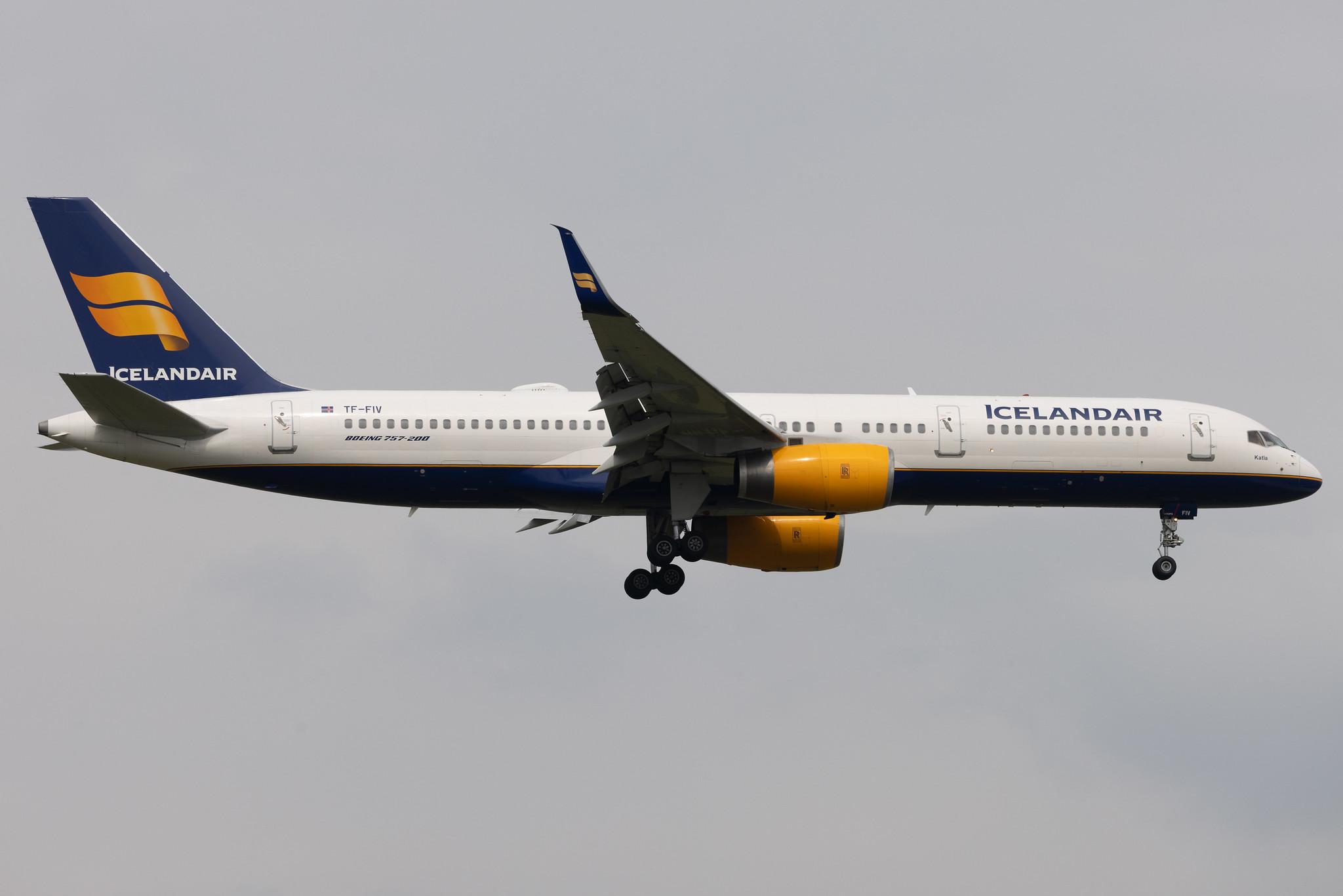 Frankfurt Airport: Icelandair (FI / ICE) | Boeing 757-208 B752 | TF-FIV | MSN 30424
