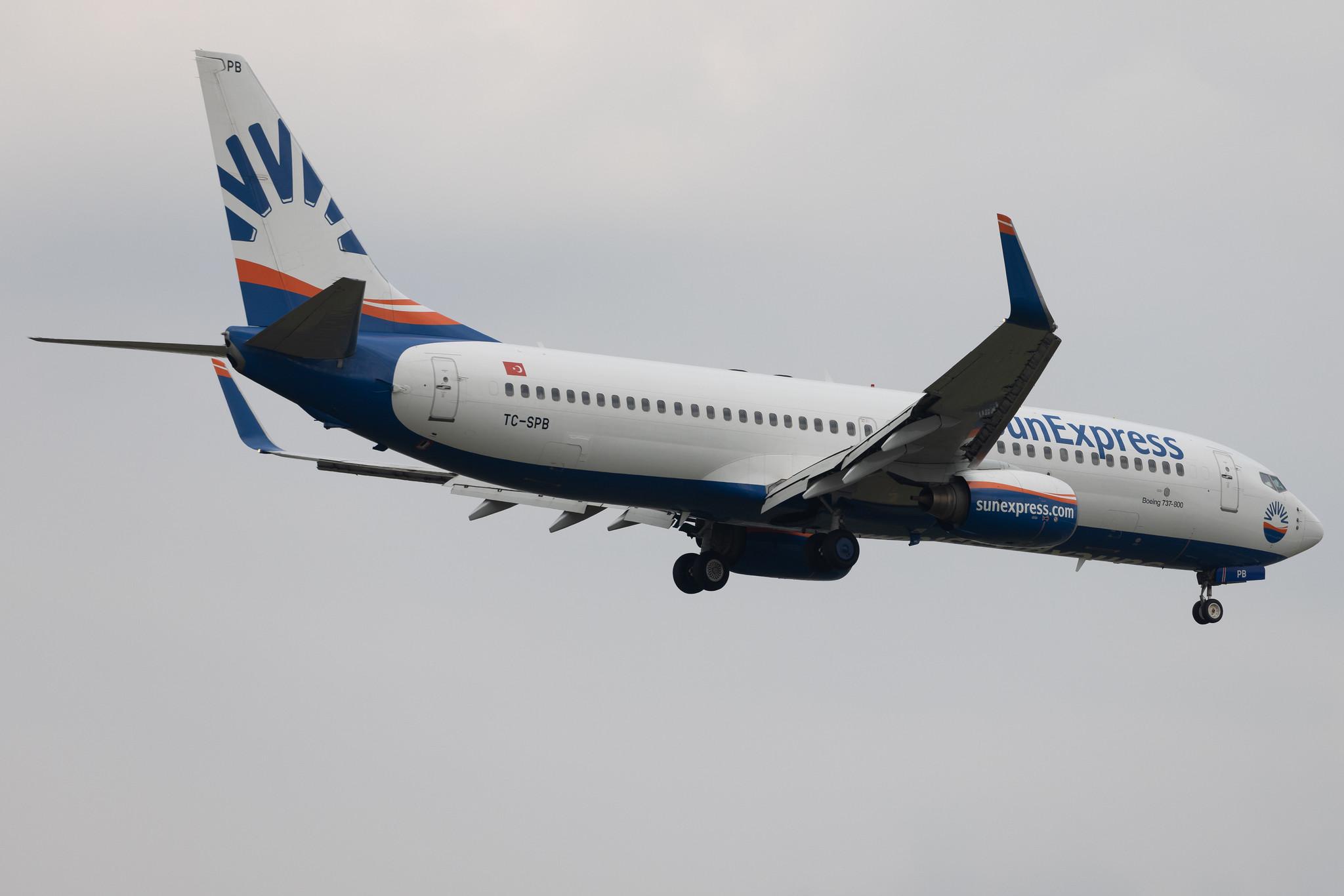 Frankfurt Airport: SunExpress (XQ / SXS) | Boeing 737-86Q B738 | TC-SPB | MSN 30272