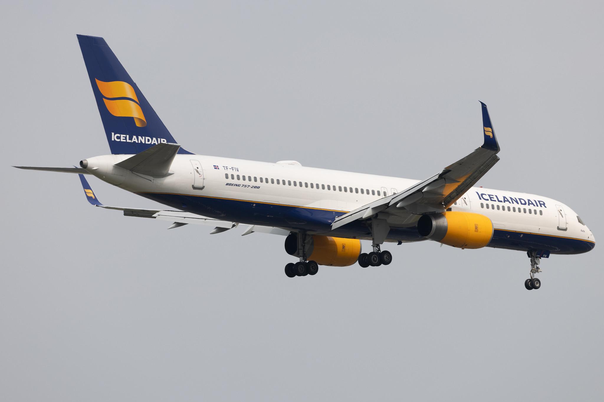 Frankfurt Airport: Icelandair (FI / ICE) | Boeing 757-208 B752 | TF-FIV | MSN 30424