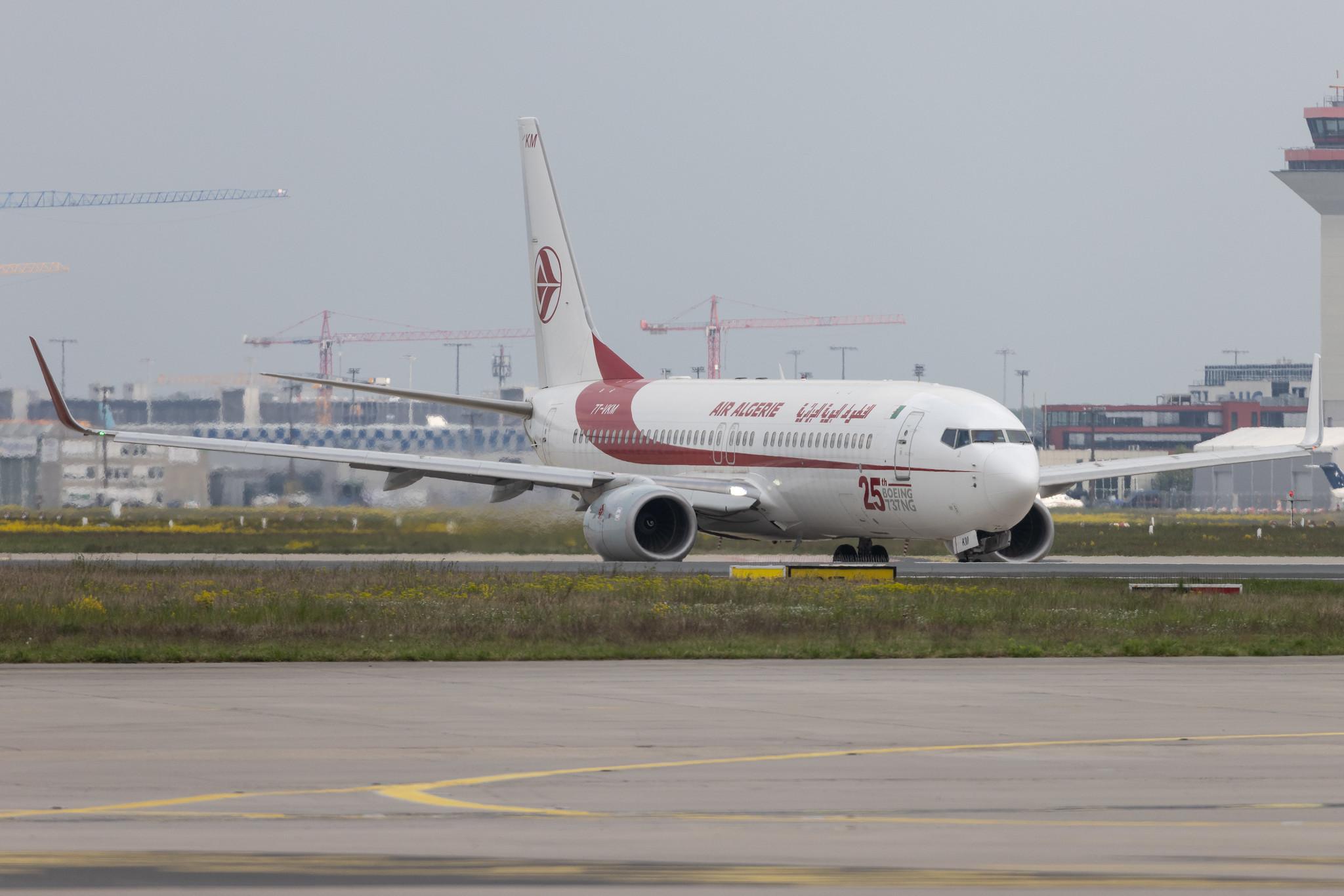Frankfurt Airport: Air Algerie (AH / DAH) | Boeing 737-8D6 B738 | 7T-VKM | MSN 60749