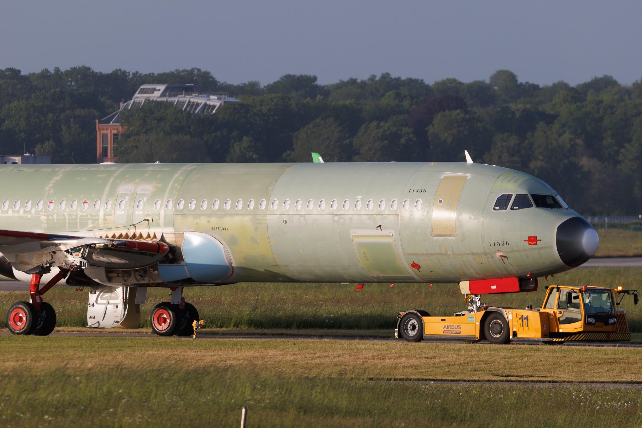 Hamburg Finkenwerder: Viva Aerobus (VB / VIV) | Airbus A321-271NX A21N | D-AZAR | XA- | MSN 11556