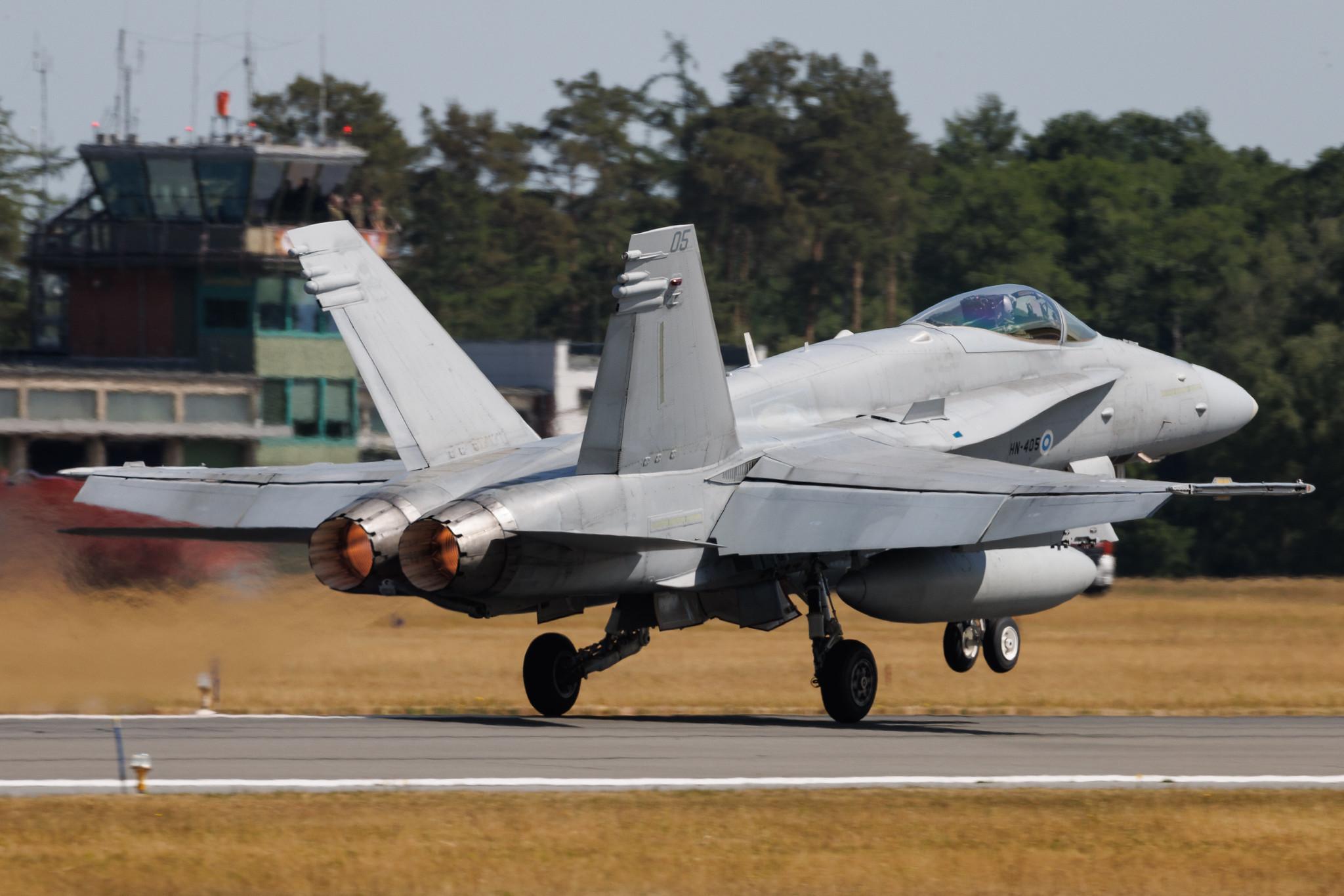 Fliegerhorst Hohn: Finland - Air Force | McDonnell Douglas F/A-18C Hornet F18 | HN-405 | MSN 1306/FNC005