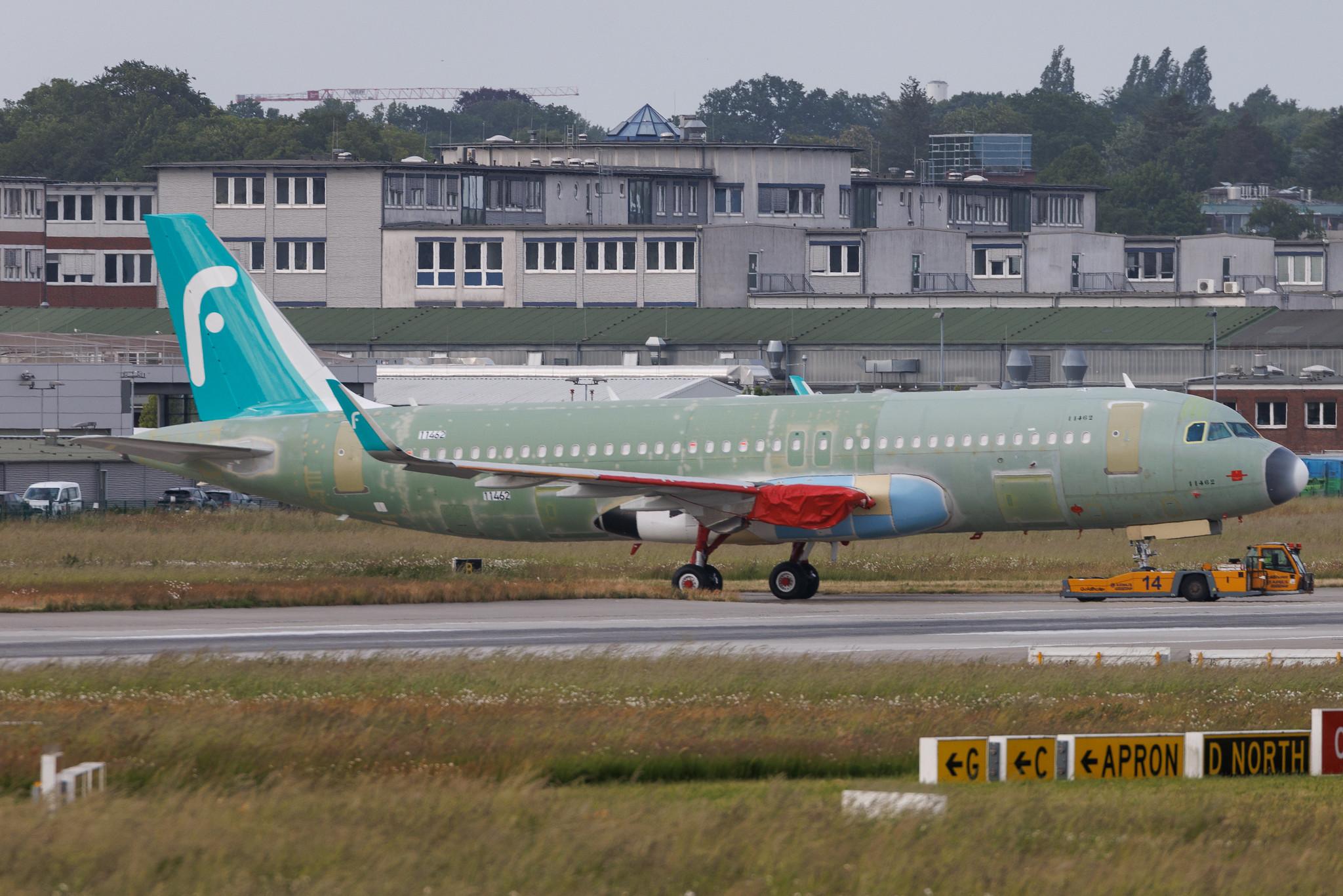 Hamburg Finkenwerder: Flynas | Airbus A320-251N A20N | D-AUBF | HZ-NS66 | MSN 11462