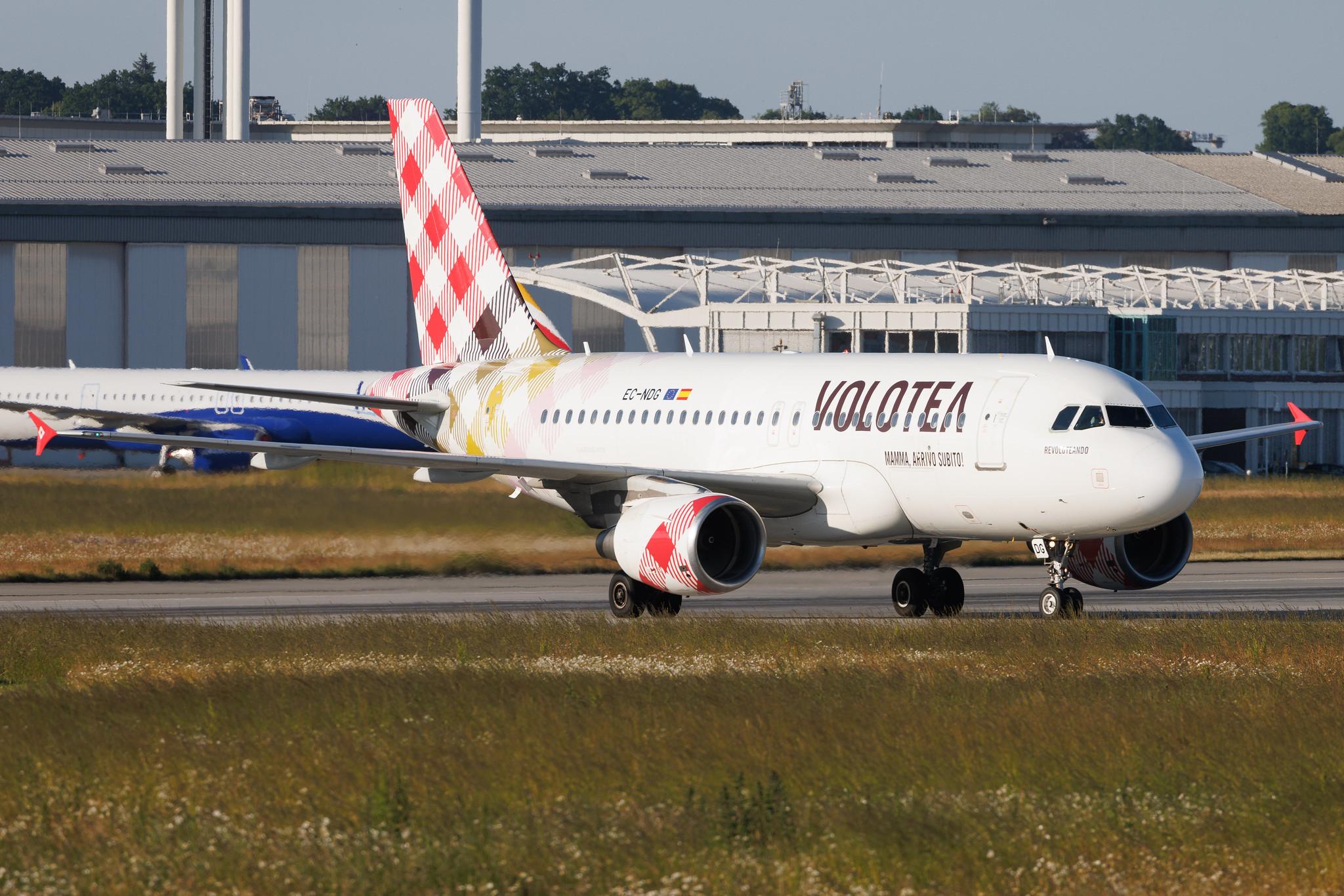 Hamburg Finkenwerder: Volotea (V7 / VOE) | Airbus A319-112 A319 | EC-NDG | MSN 03364