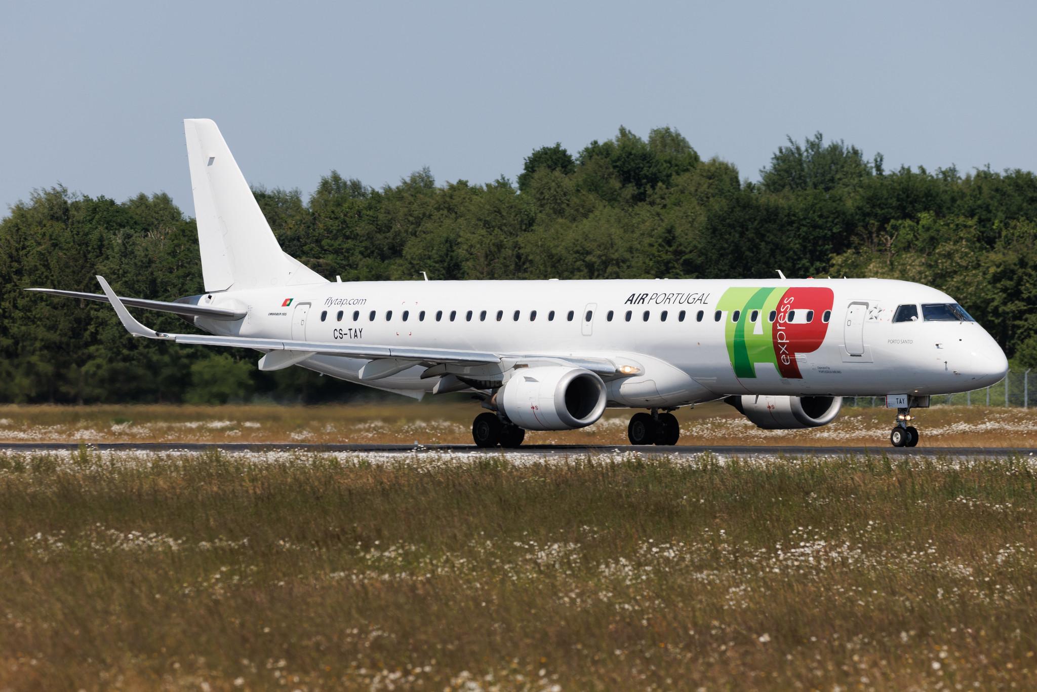 Hamburg Airport: TAP Express (TP / TAP) | Operator: Portugalia Airlines | Embraer E195LR E195 | CS-TAY | MSN 19000357