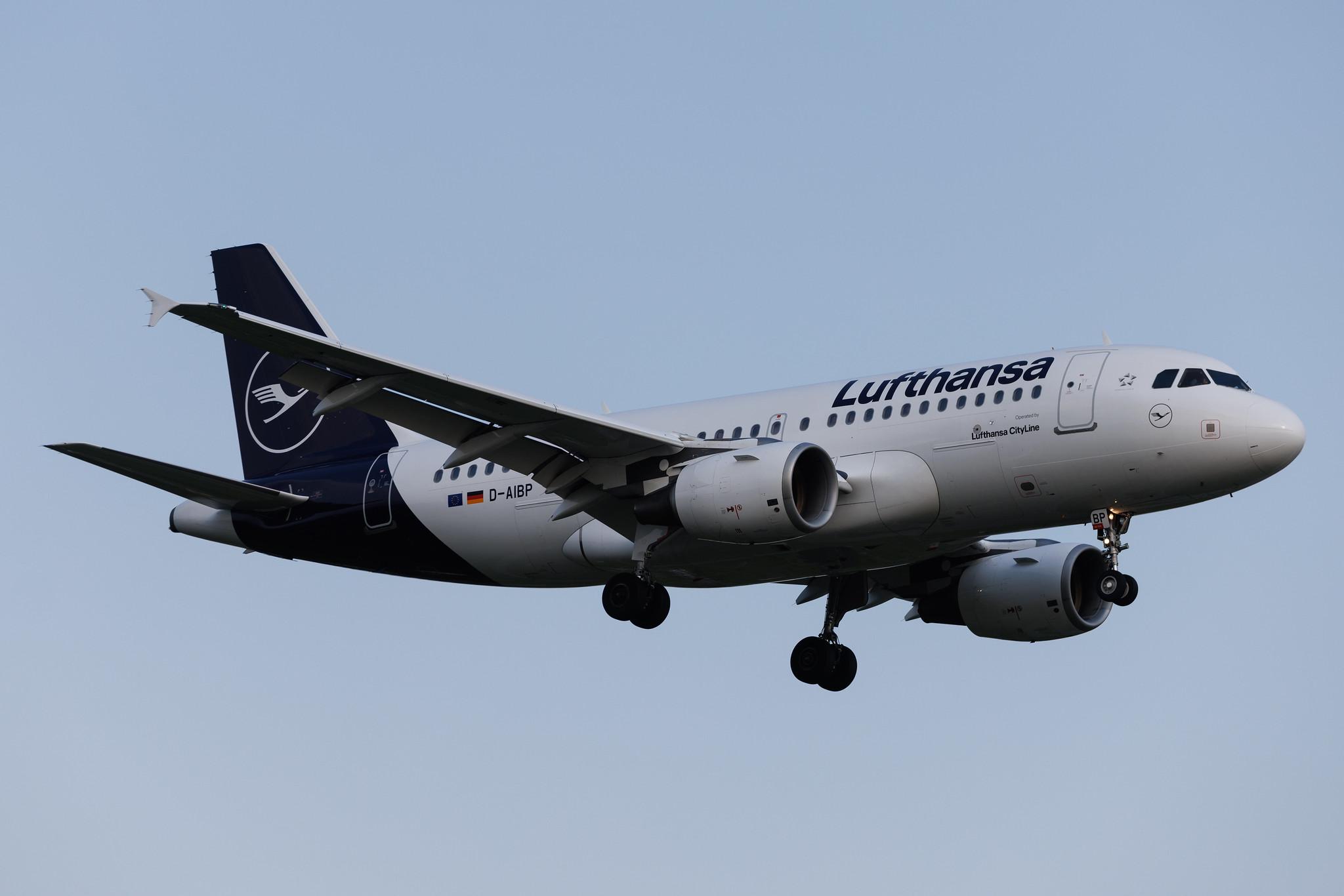 Hamburg Airport: Lufthansa (LH / DLH) | Operator: Lufthansa CityLine | Airbus A319-112 A319 | D-AIBP | MSN 2547