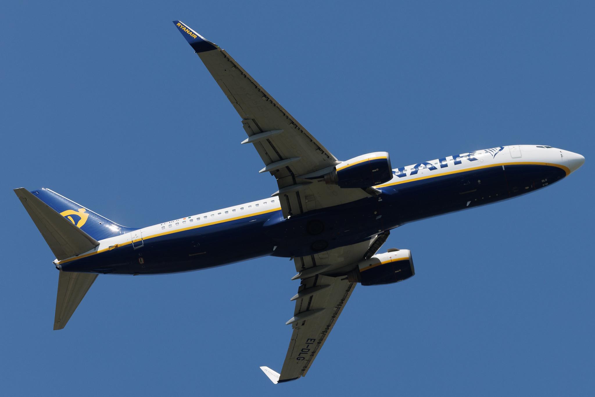 Luxembourg Findel Airport: Ryanair (FR / RYR) |  Boeing 737-8AS B738 | EI-DLG | MSN 33589