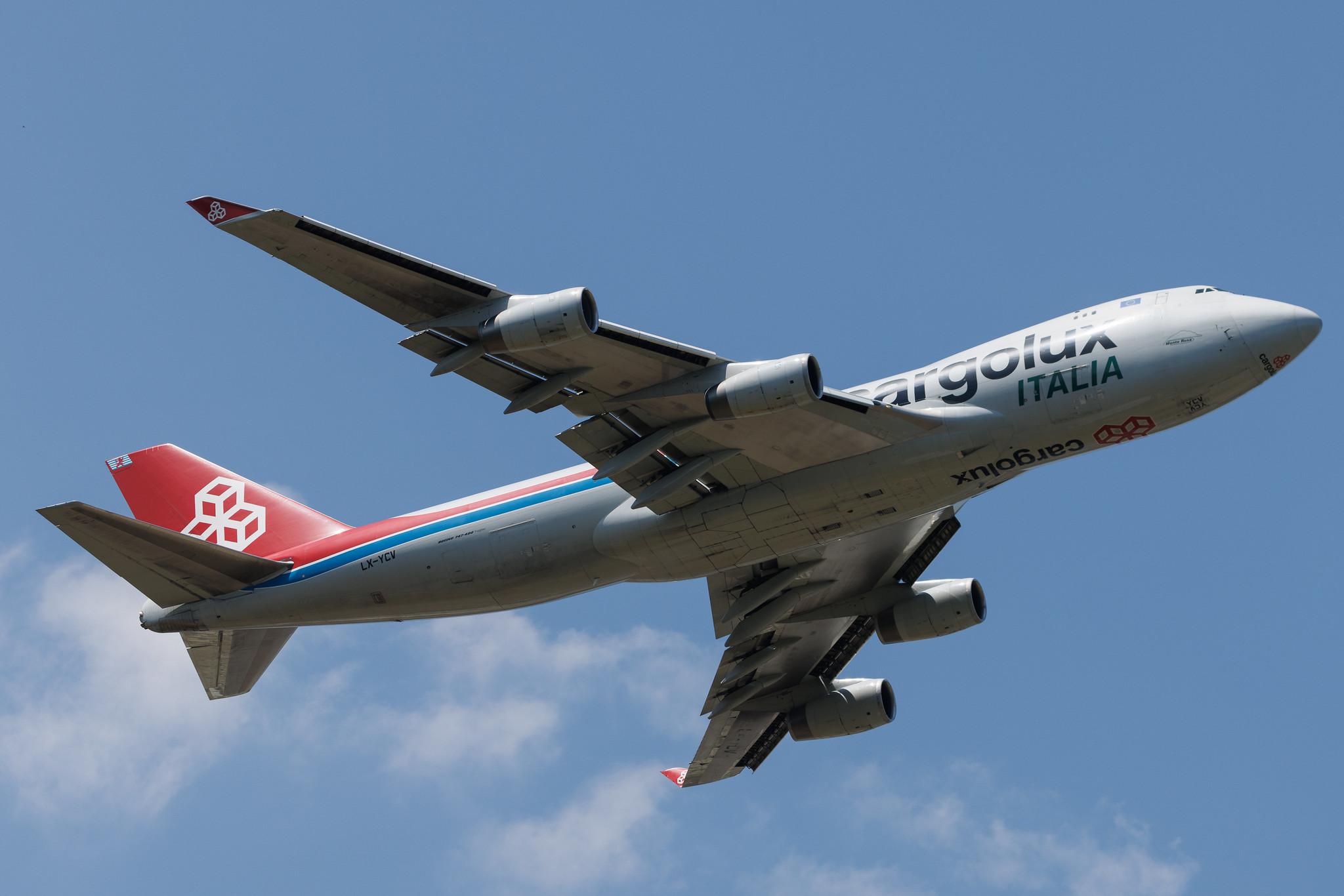 Luxembourg Findel Airport: Cargolux (CV / CLX) | Operator: Cargolux Italia | Boeing 747-4R7F B744 | LX-YCV | MSN 35805
