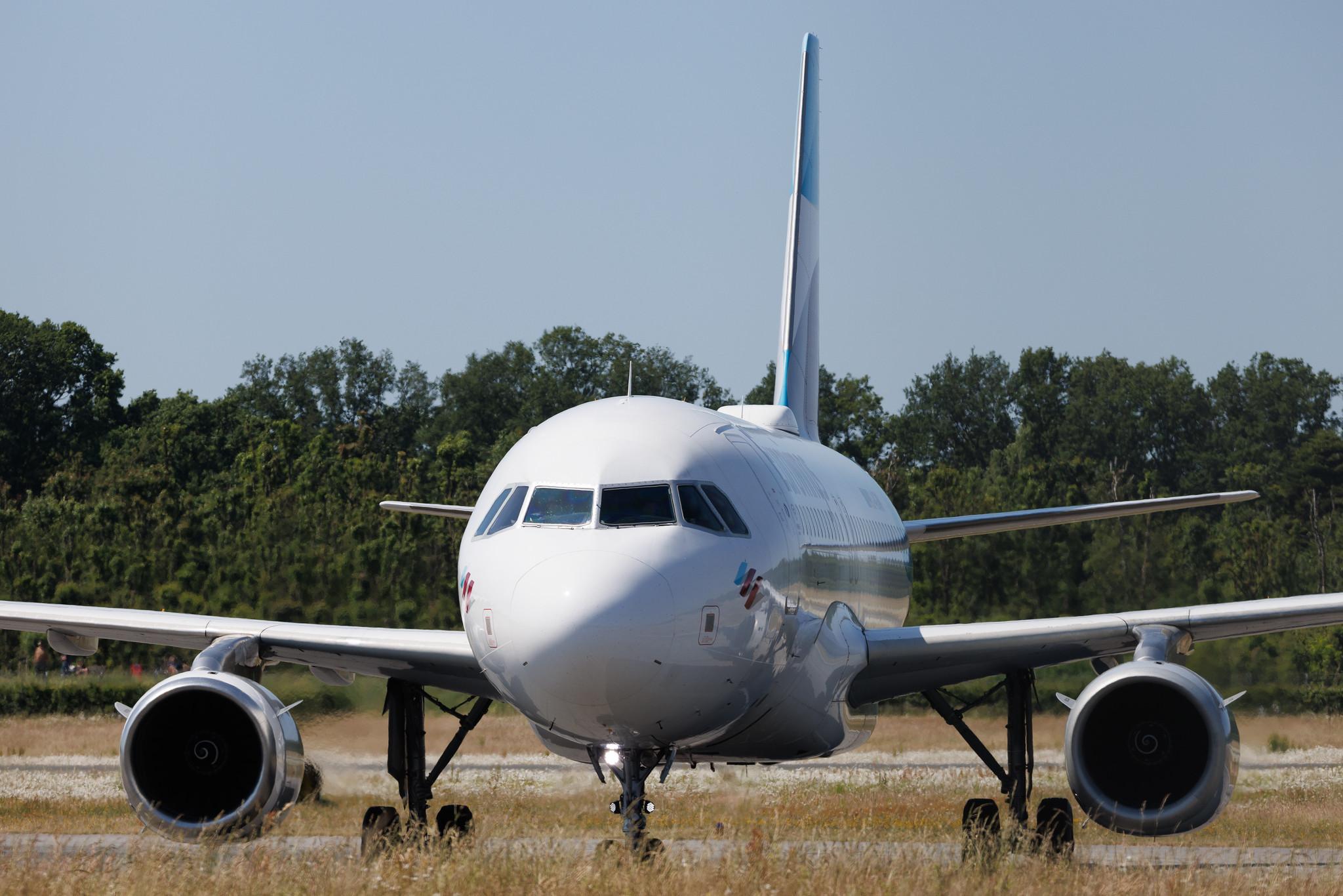 Hamburg Airport: Eurowings (EW / EWG) | Airbus A319-132 A319 | D-AGWI | MSN 3358