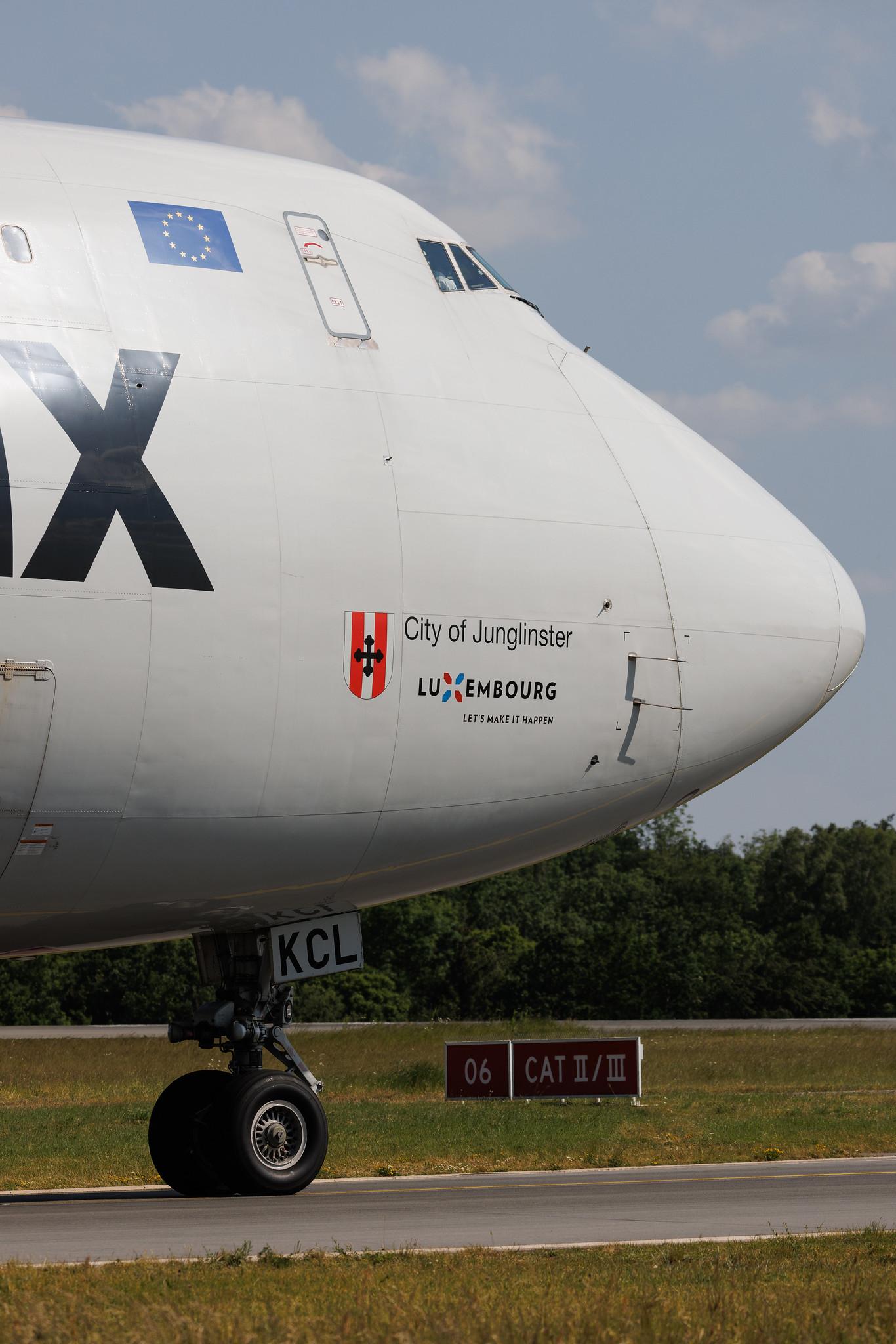 Luxembourg Findel Airport: Cargolux (CV / CLX) | Boeing 747-4HAF(ER) B744 | LX-KCL | MSN 35236