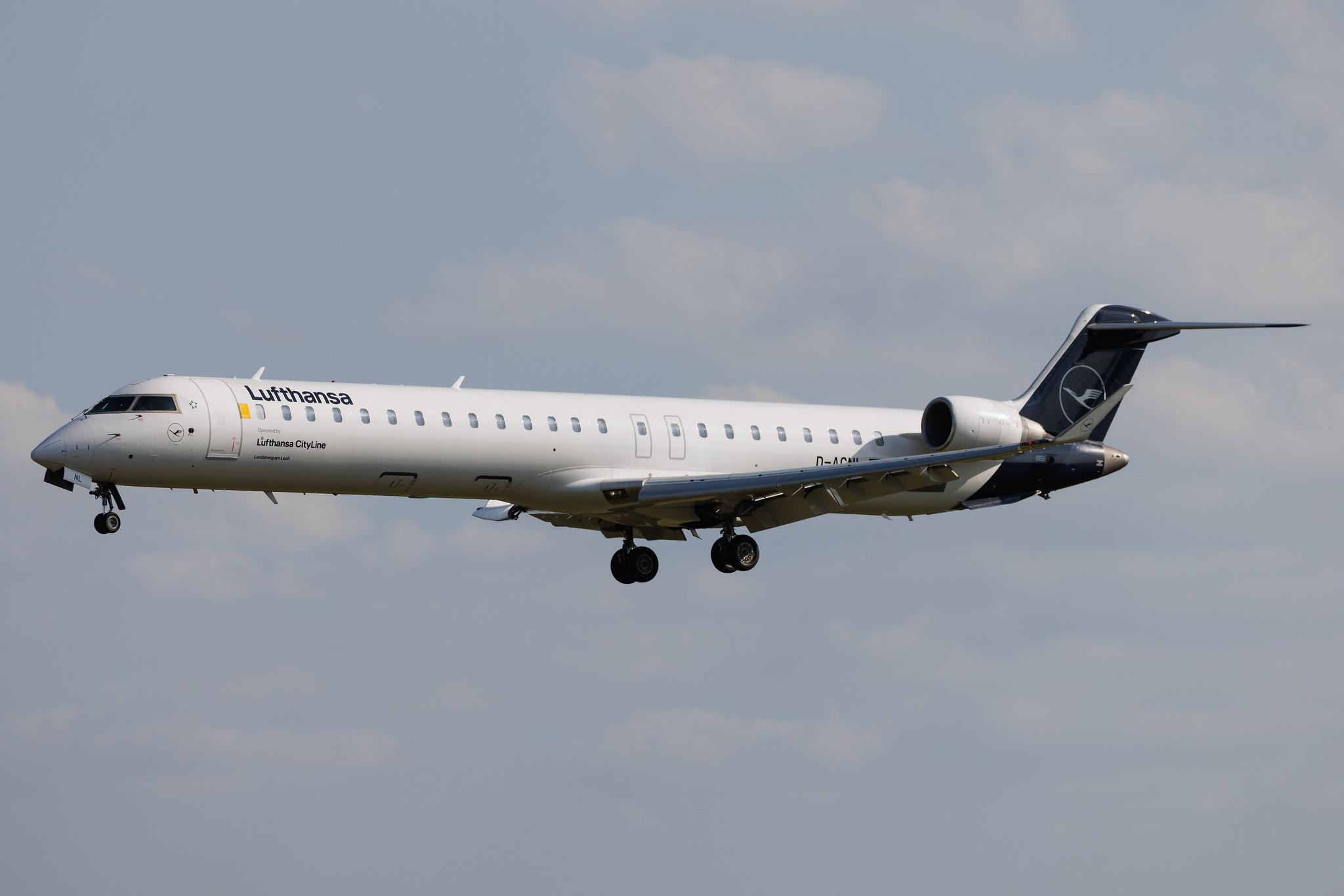 Luxembourg Findel Airport: Lufthansa (LH / DLH) | Operator: Lufthansa CityLine | Mitsubishi CRJ-900LR CRJ9 | D-ACNL | MSN 15252