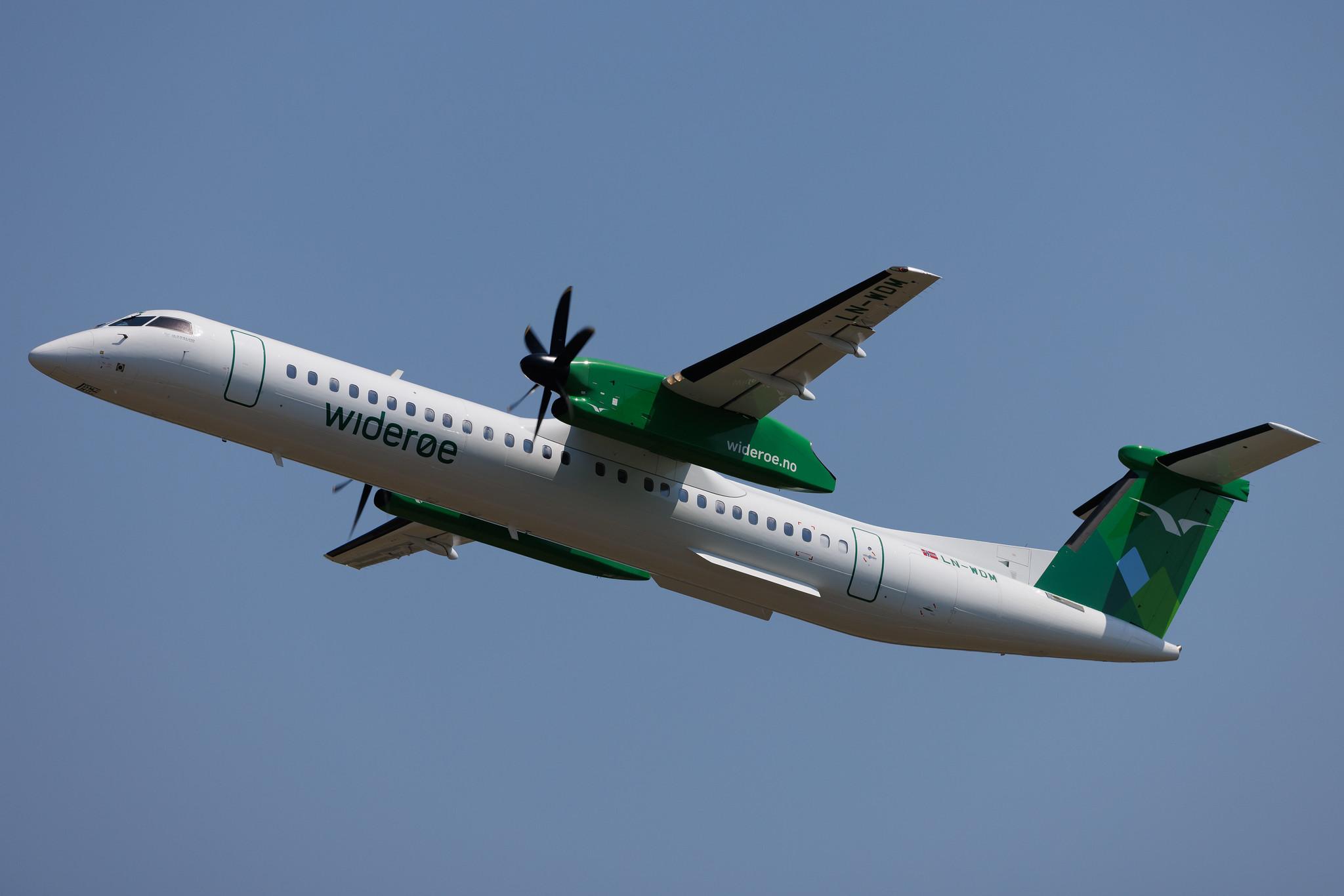 Hamburg Airport: Wideroe (WF / WIF) | De Havilland Canada Dash 8-400 DH8D | LN-WDM | MSN 4296