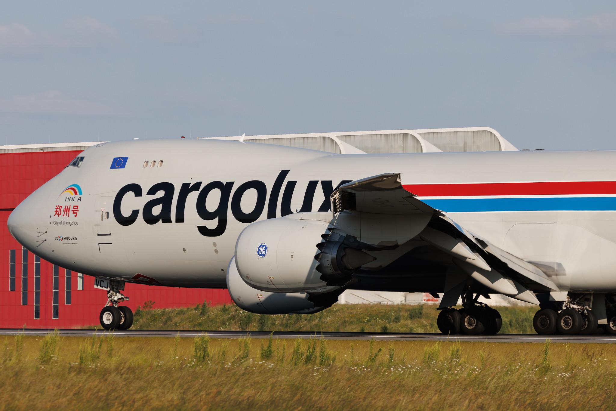 Luxembourg Findel Airport: Cargolux (CV / CLX) | Boeing 747-8R7F B748 | LX-VCJ | MSN 38077