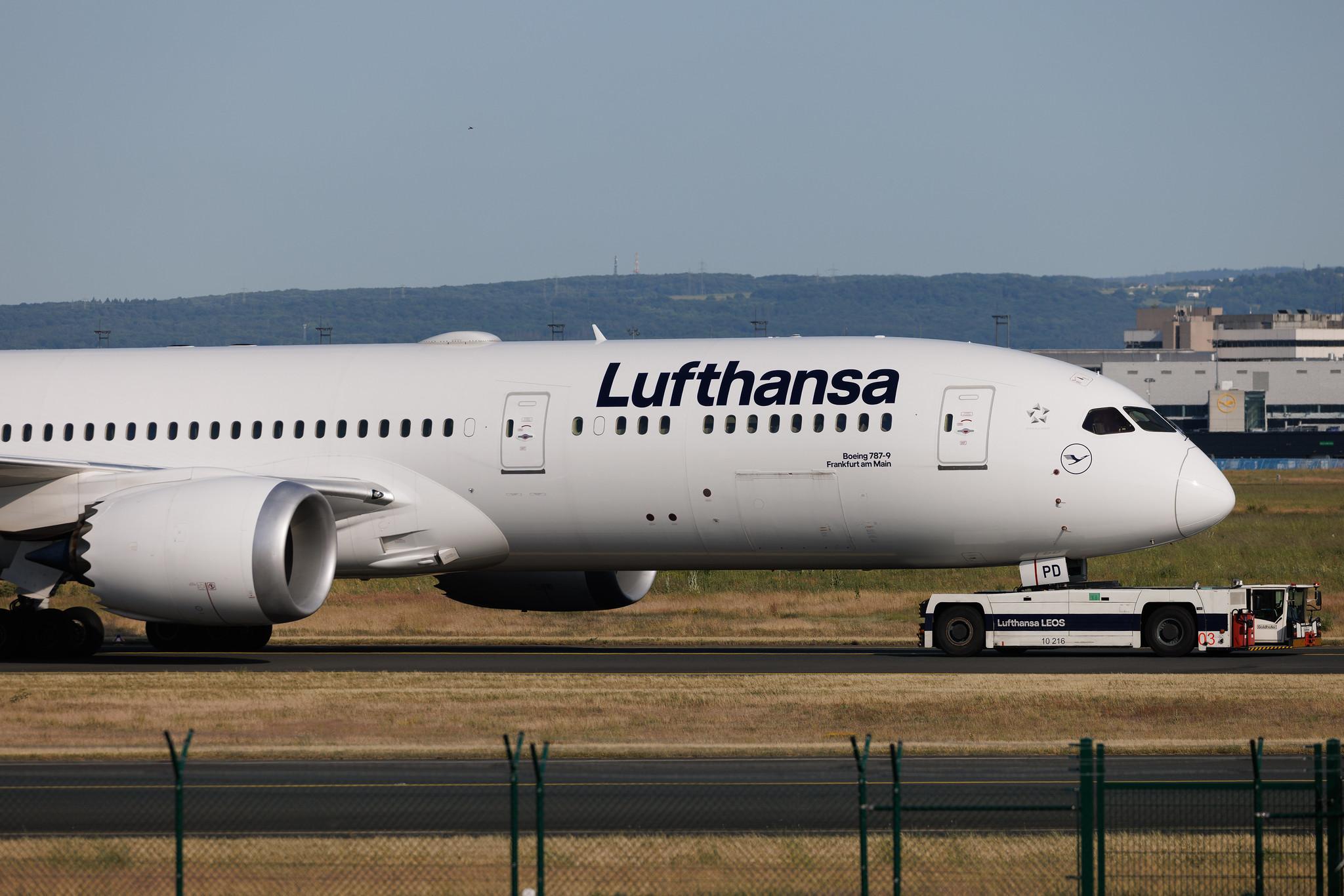 Frankfurt Airport: Lufthansa (LH / DLH) | Boeing 787-9 Dreamliner B789 | D-ABPD | MSN 62729