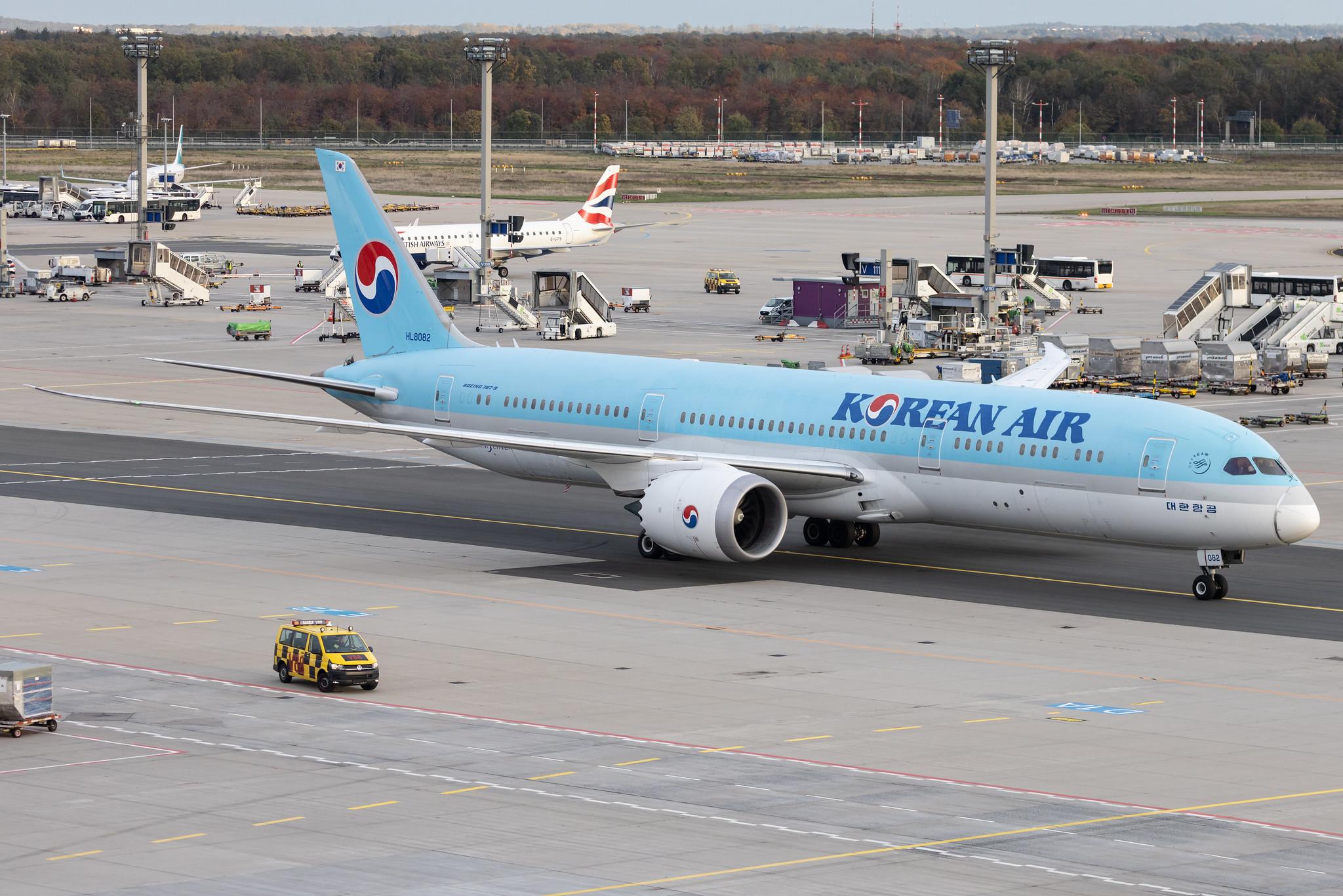Frankfurt Airport: Korean Air (KE / KAL) | Boeing 787-9 Dreamliner B789 | HL8082 | MSN 34811