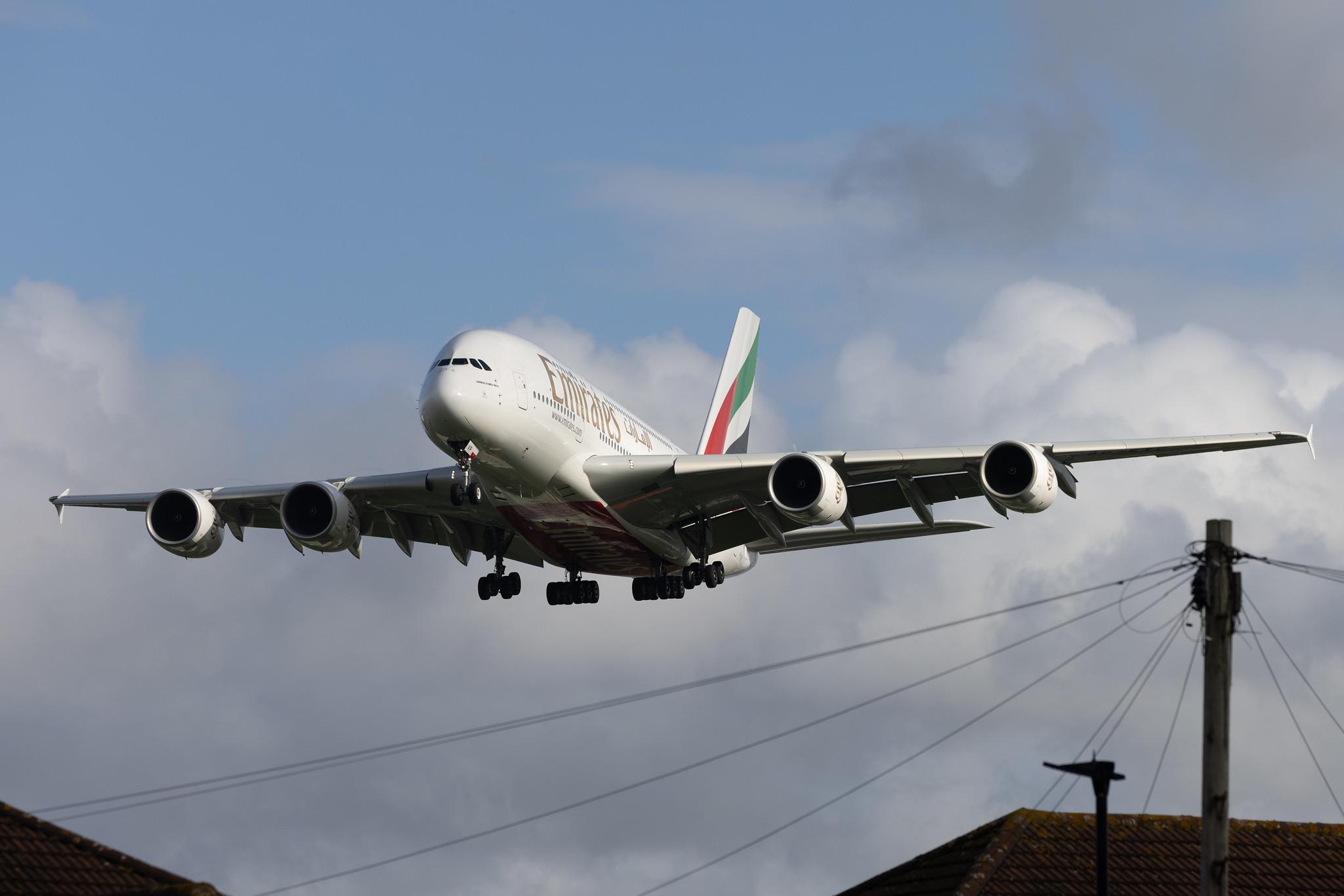 London Heathrow: Emirates (EK / UAE) | Airbus A380-842 A388 | A6-EVP | MSN 269