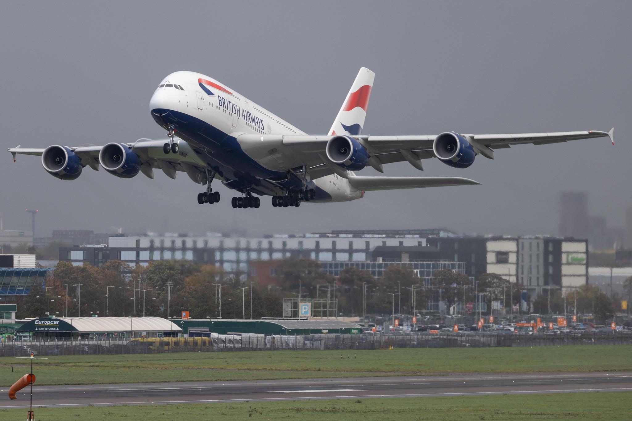 London Heathrow: British Airways (BA / BAW) | Airbus A380-841 A388 | G-XLEL | MSN 215