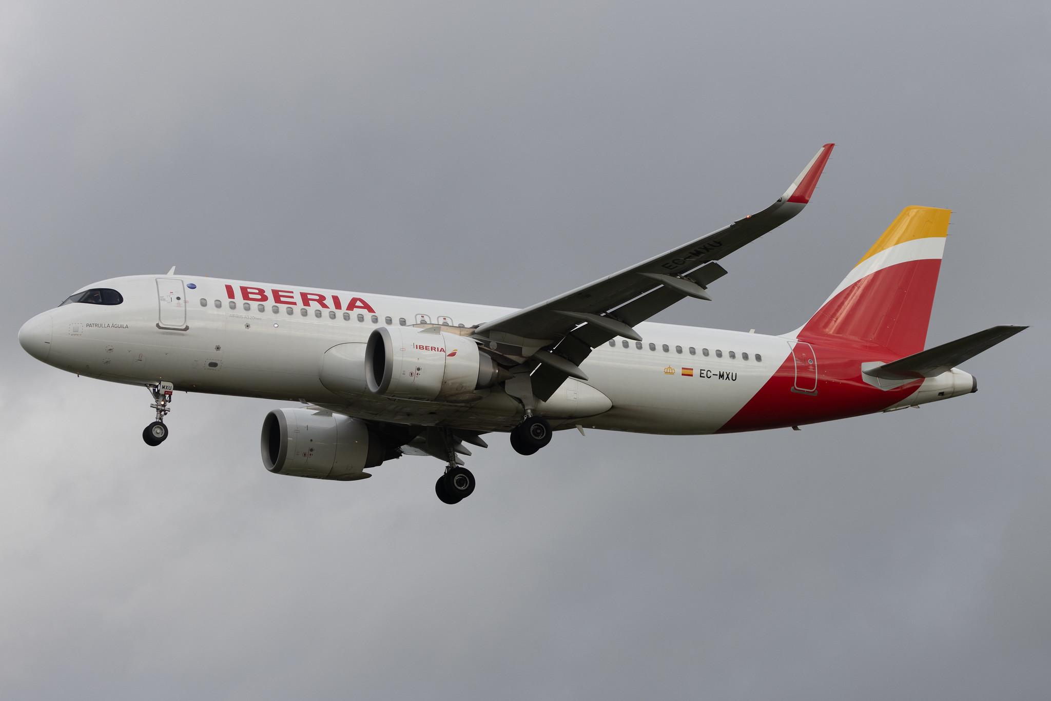 London Heathrow: Iberia (IB / IBE) | Airbus A320-251N A20N | EC-MXU | MSN 8221