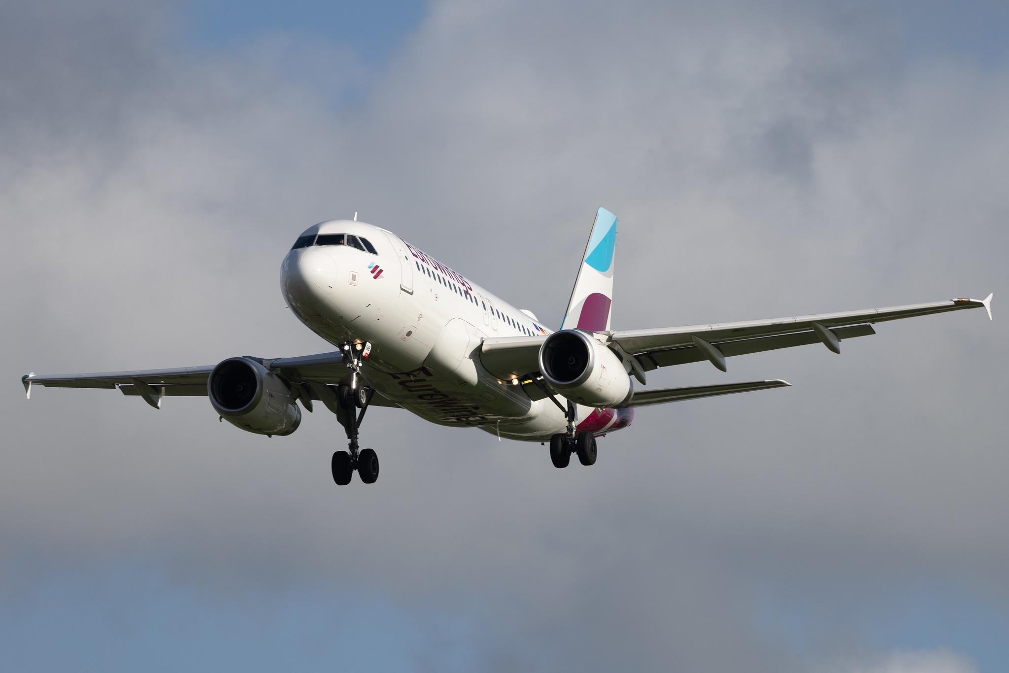 London Heathrow: Eurowings (EW / EWG) | Airbus A319-132 A319 | D-AGWE | MSN 3128