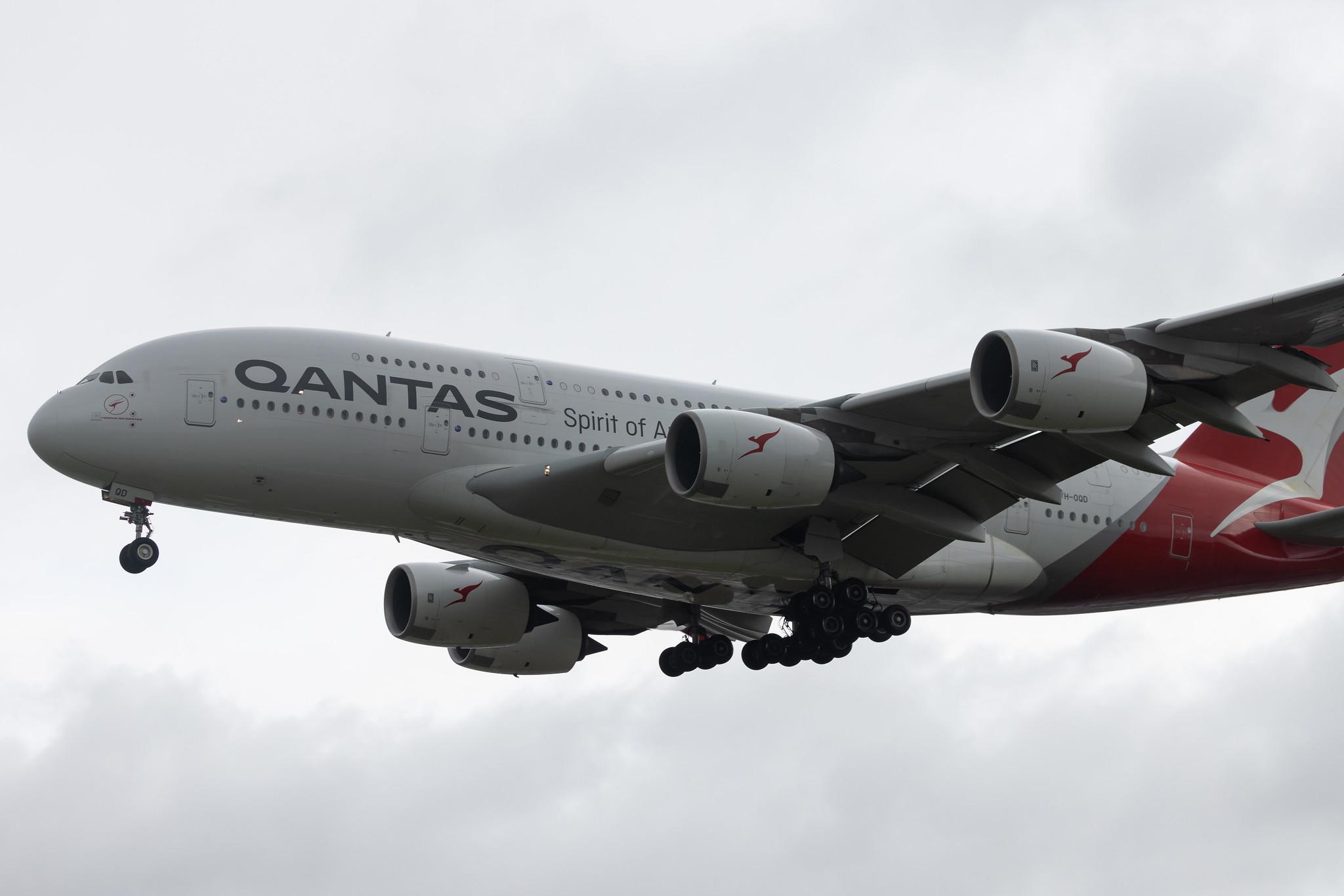 London Heathrow: Qantas (QF / QFA) | Airbus A380-842 A388 | VH-OQD | MSN 026