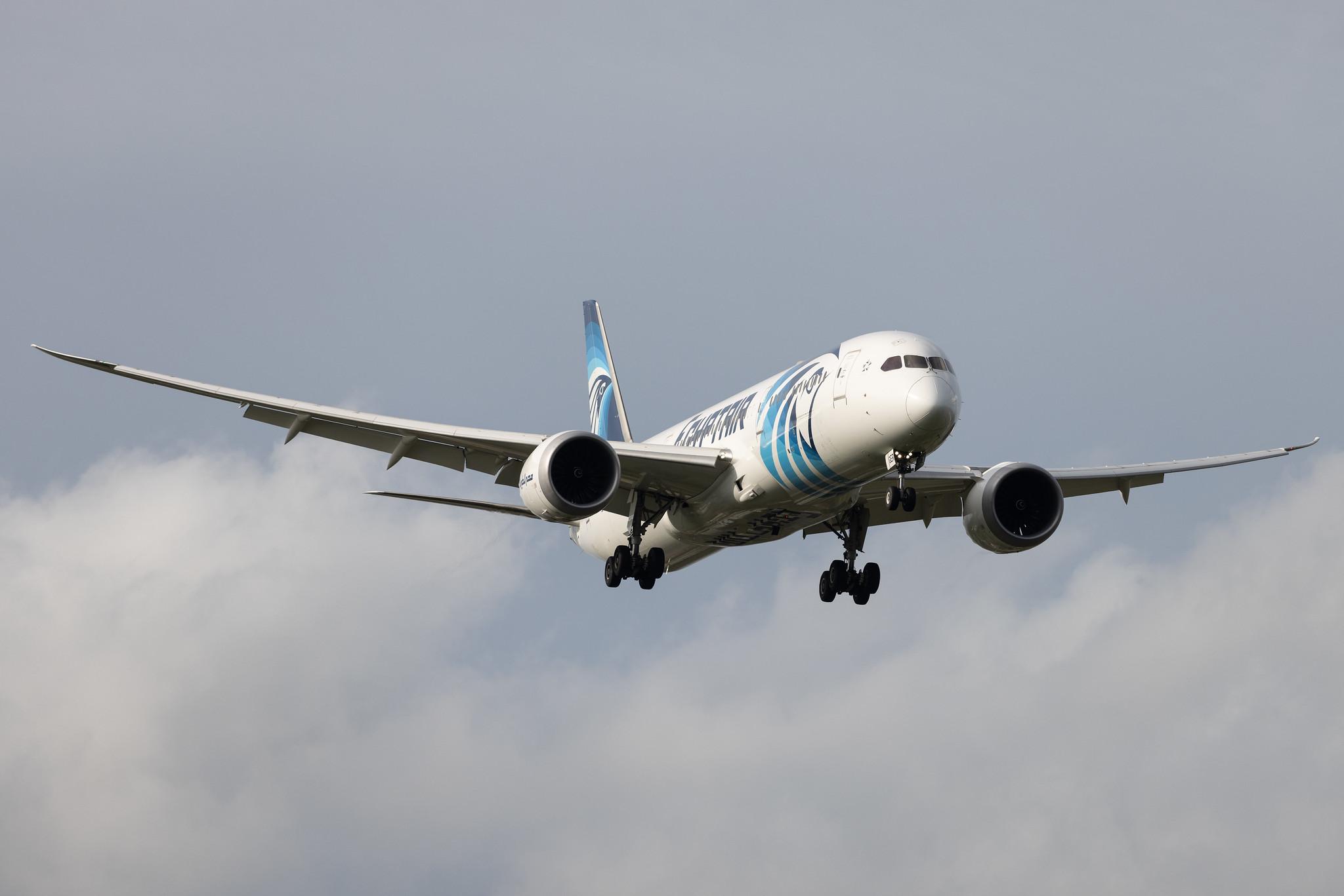 London Heathrow: EgyptAir (MS / MSR) | Boeing 787-9 Dreamliner B789 | SU-GER | MSN 38798