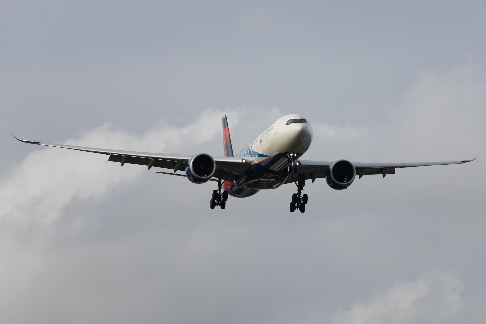 London Heathrow: Delta Air Lines (DL / DAL) | Livery: Team USA Livery | Airbus A330-941 A339 | N411DX | MSN 1991